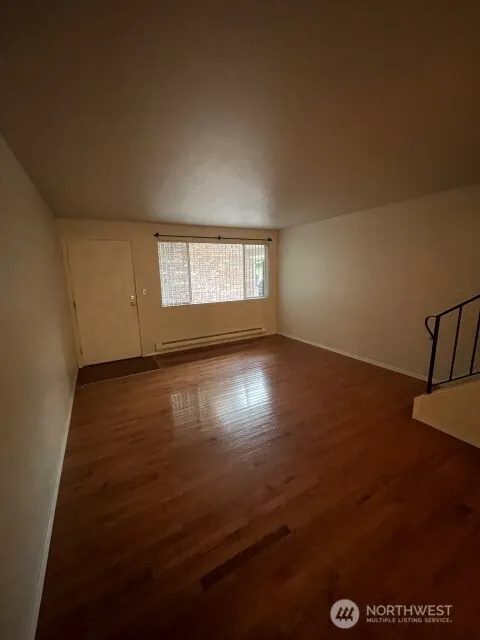 5701 200th Street SW #4, Lynnwood, WA 98036