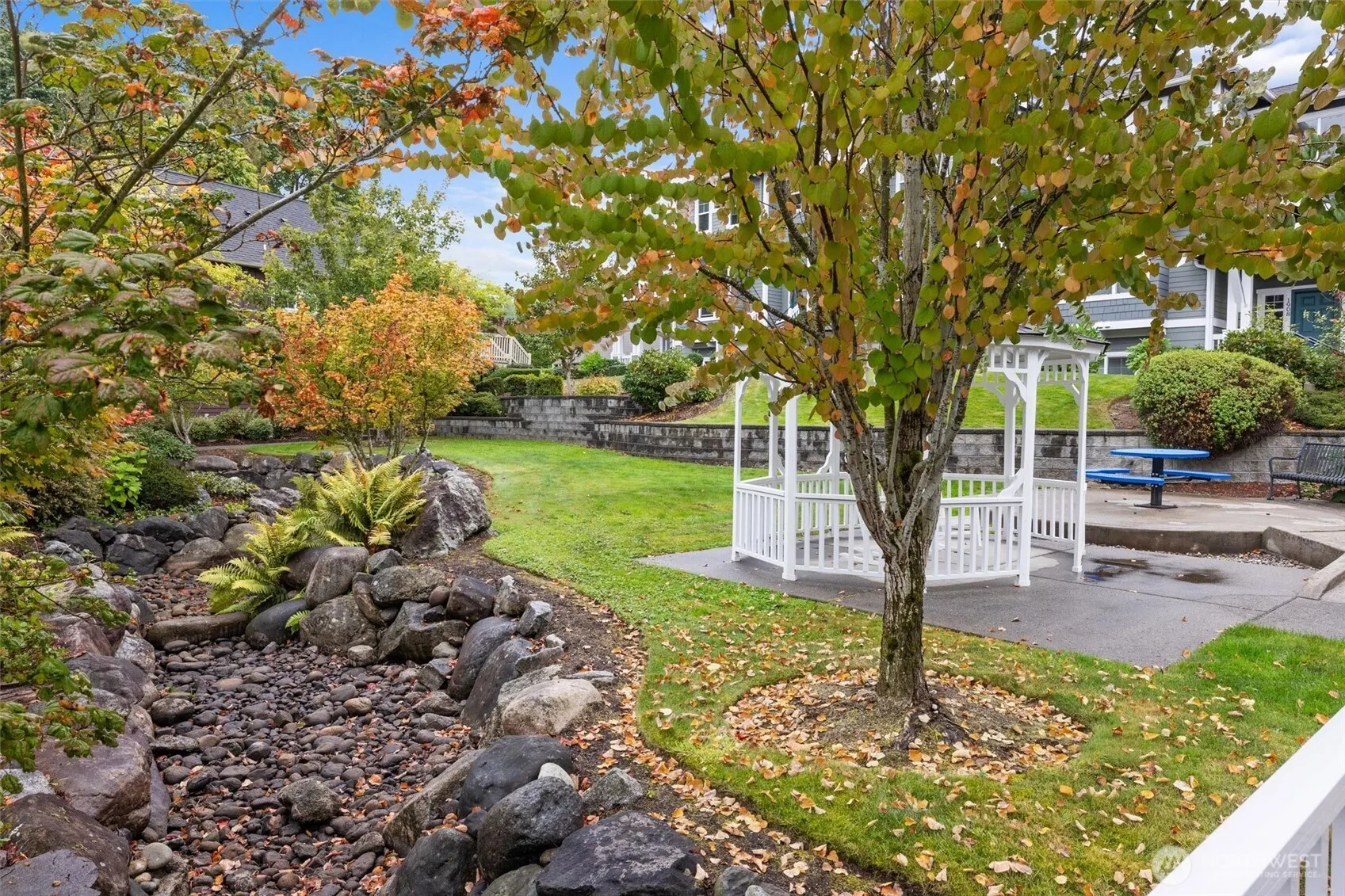 1950 18TH Avenue NE #50A, Issaquah, WA 98029