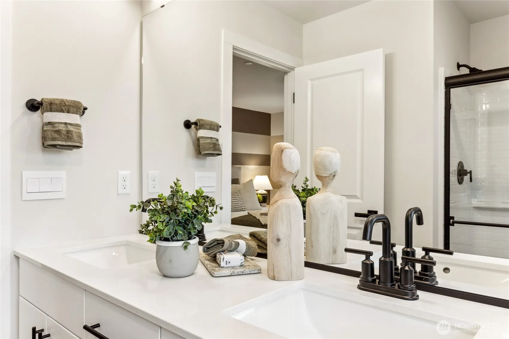 16111 36th Avenue W #F1, Lynnwood, WA 98087