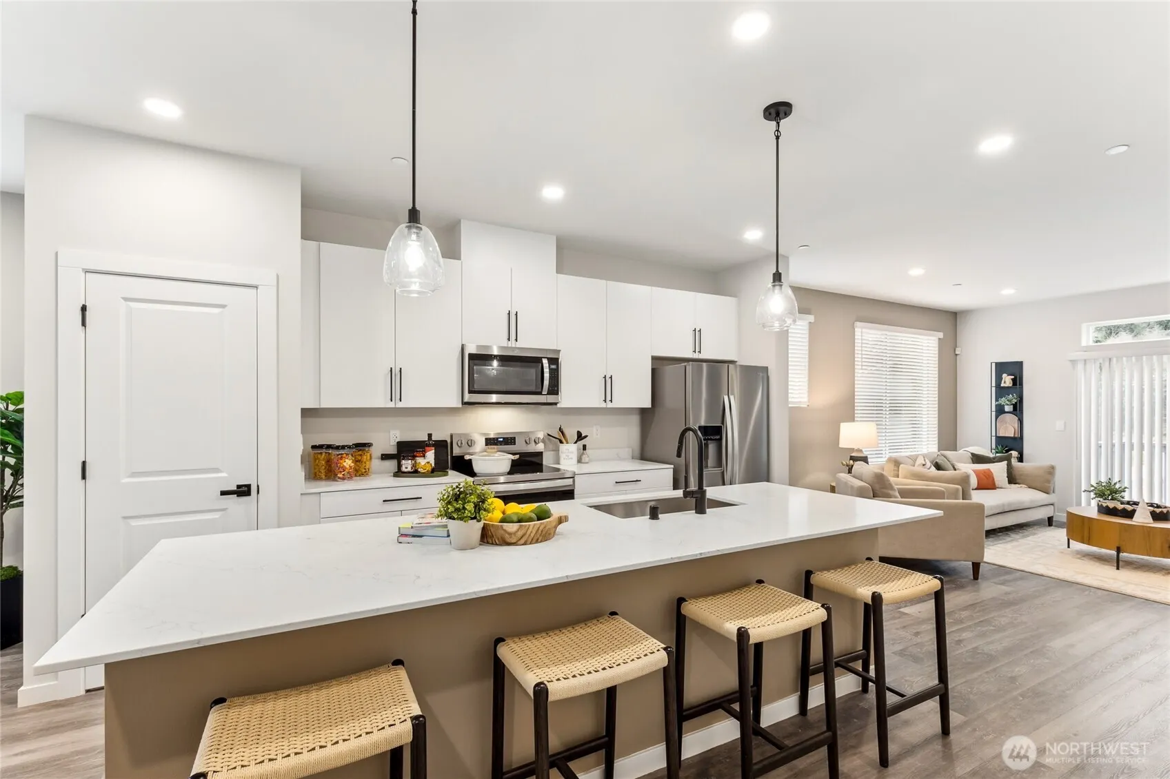 16111 36th Avenue W #F1, Lynnwood, WA 98087