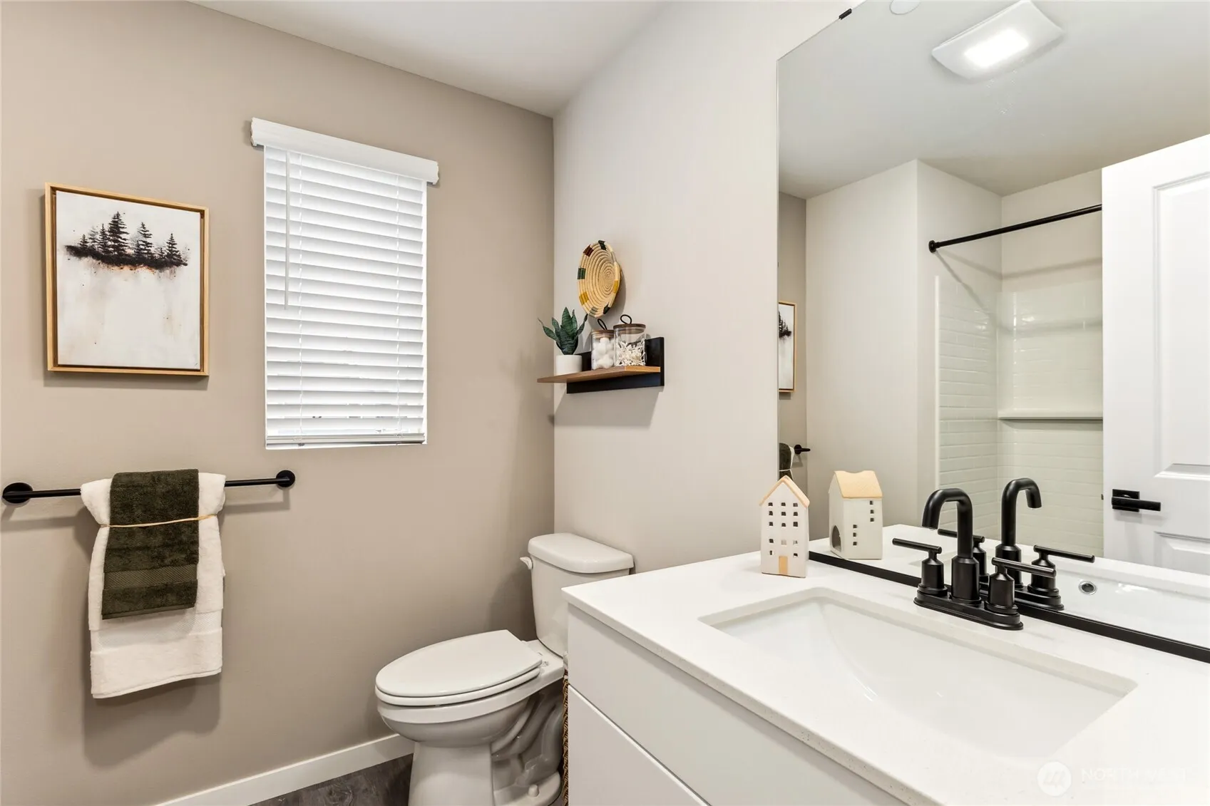16111 36th Avenue W #F1, Lynnwood, WA 98087