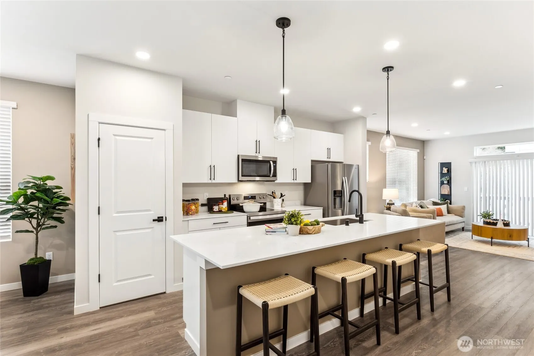 16111 36th Avenue W #F1, Lynnwood, WA 98087