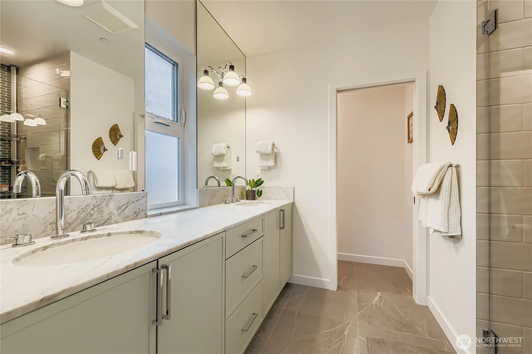 3649 Francis Avenue N #A, Seattle, WA 98103