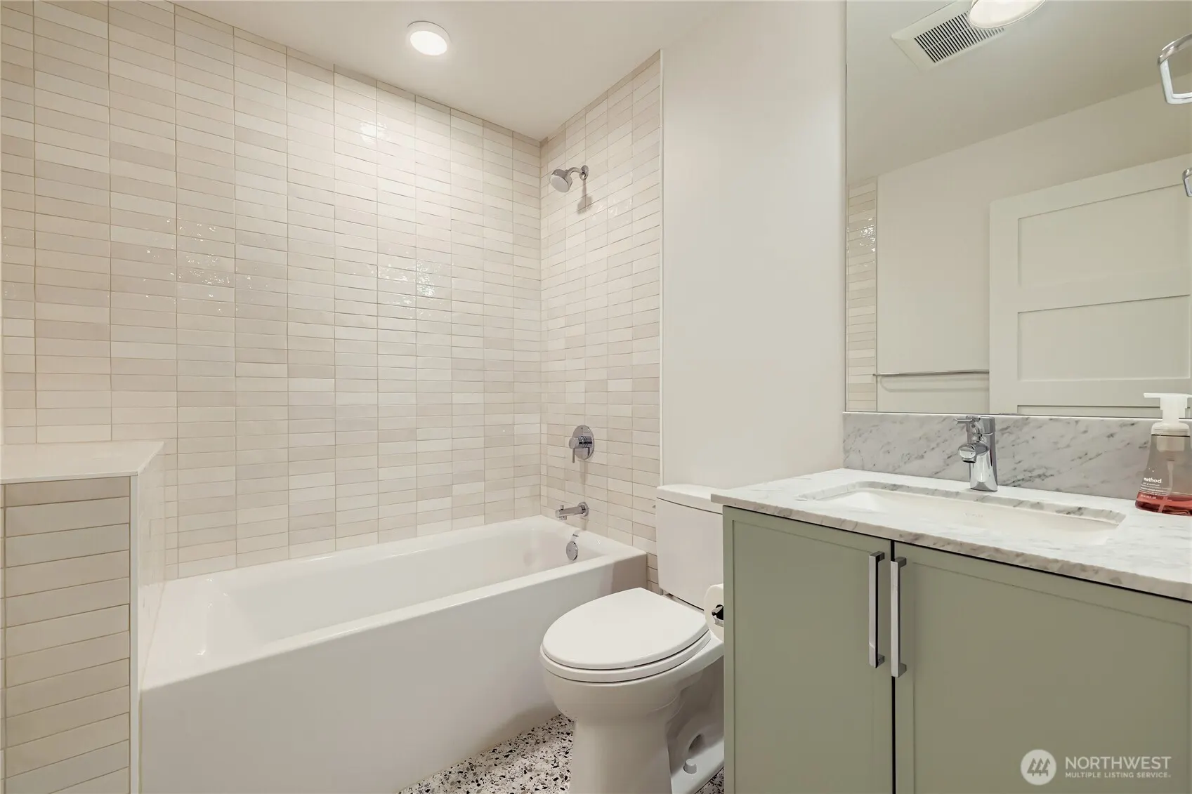 3649 Francis Avenue N #A, Seattle, WA 98103