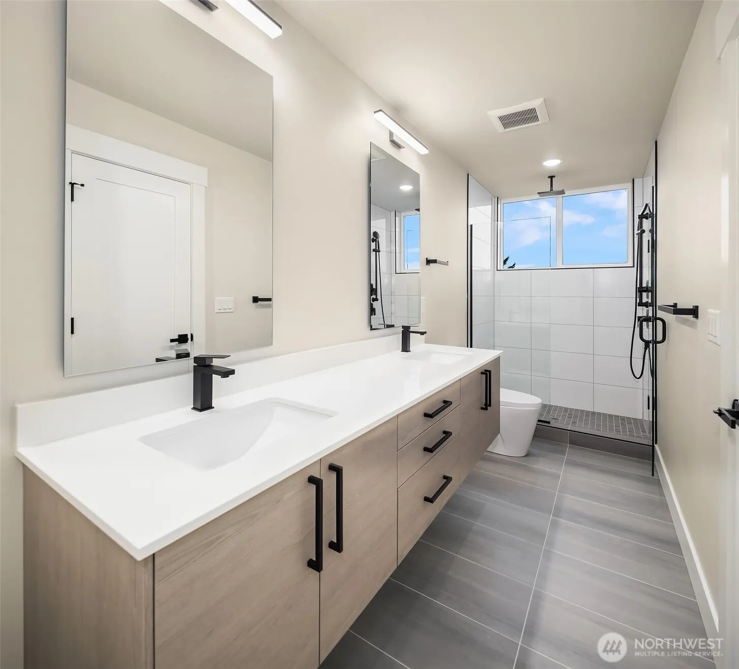 1311 14th Avenue #B, Seattle, WA 98144