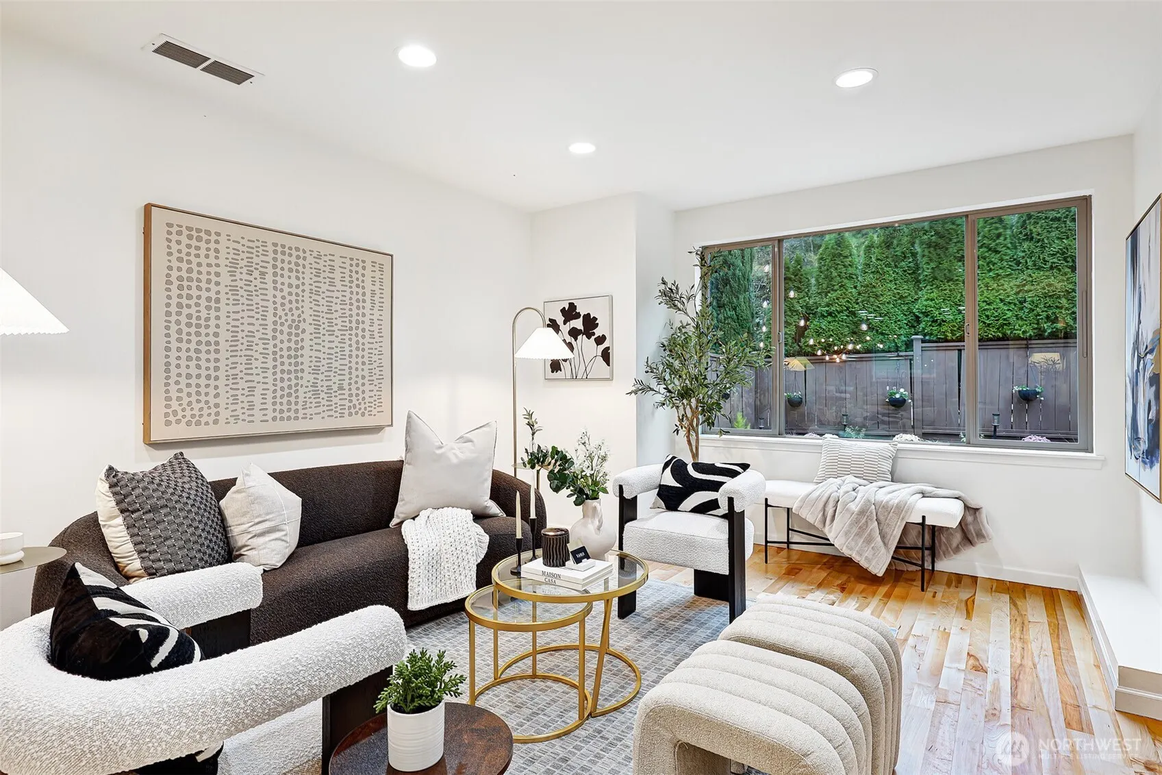 3437 14th Avenue W #A, Seattle, WA 98119
