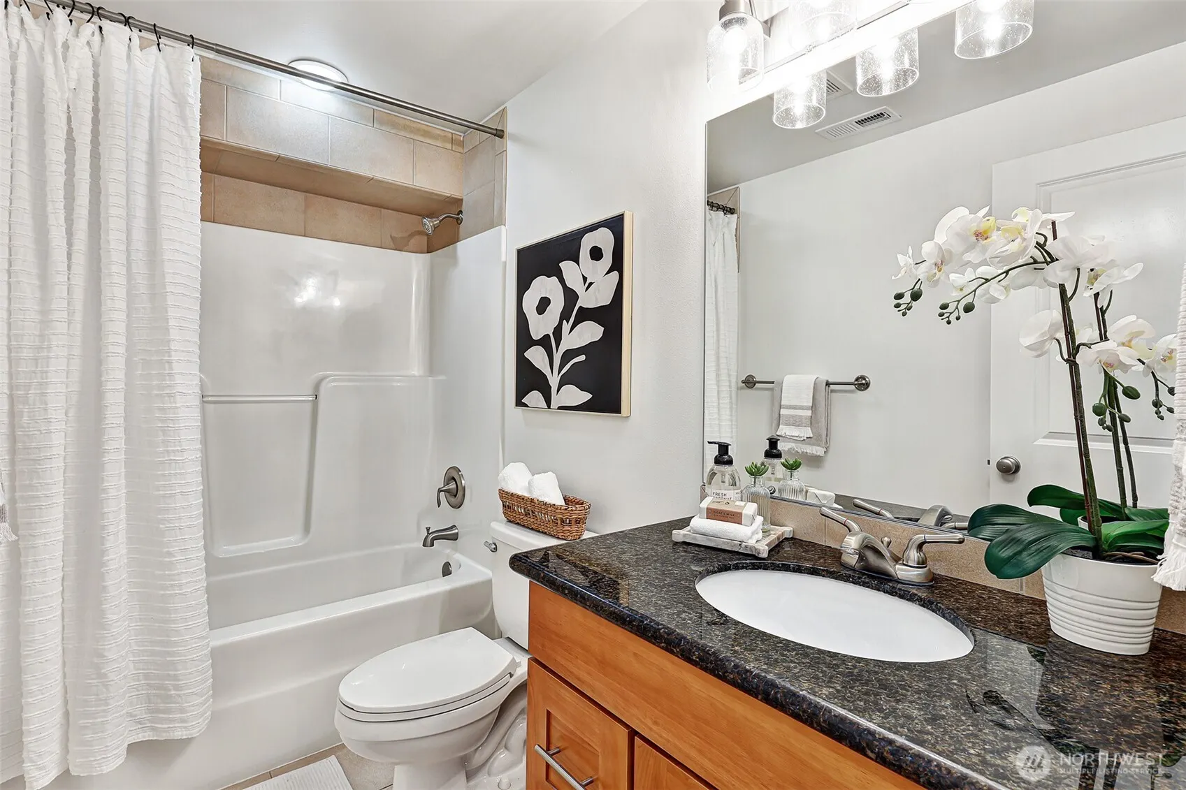 3437 14th Avenue W #A, Seattle, WA 98119