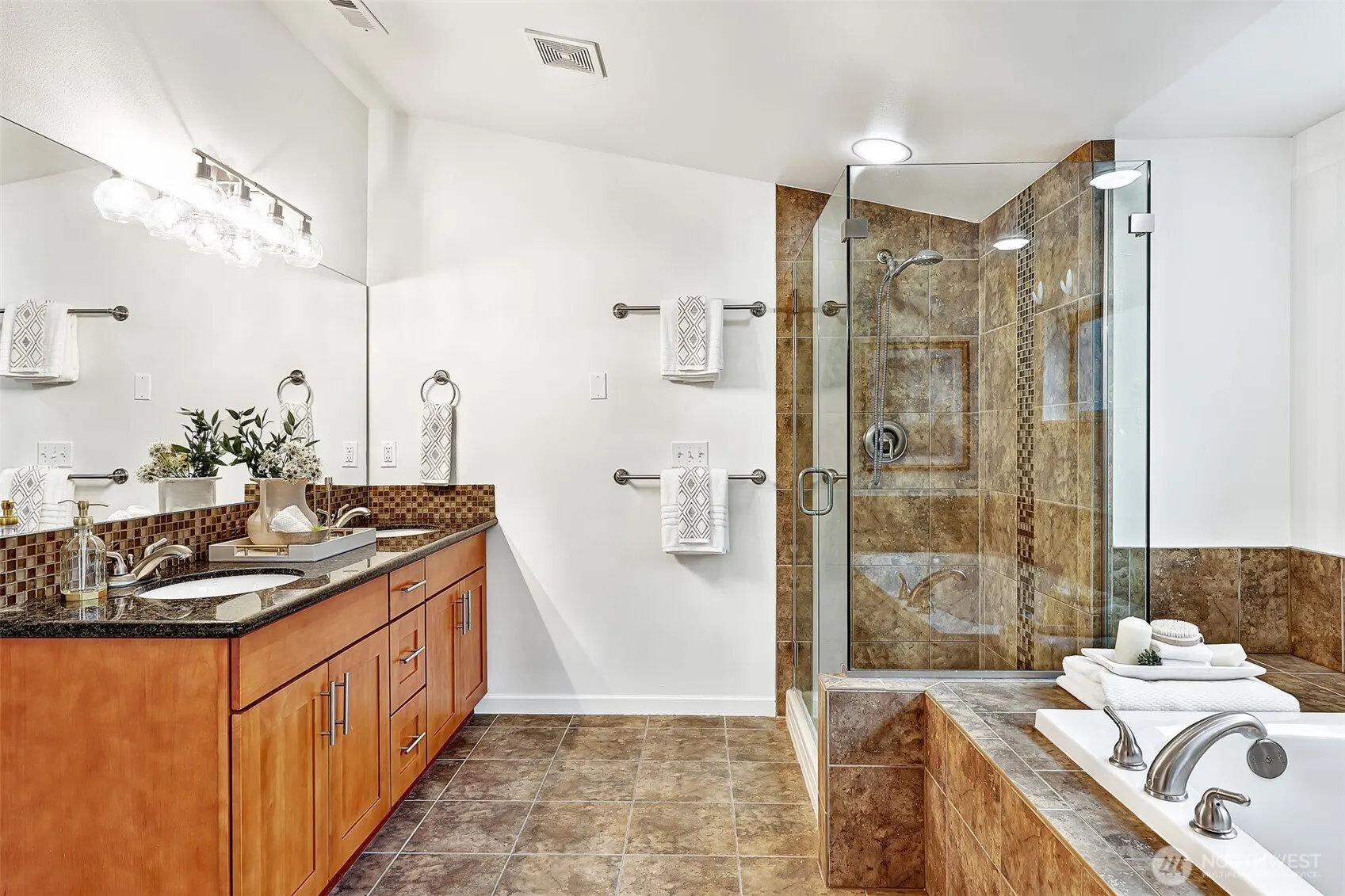 3437 14th Avenue W #A, Seattle, WA 98119