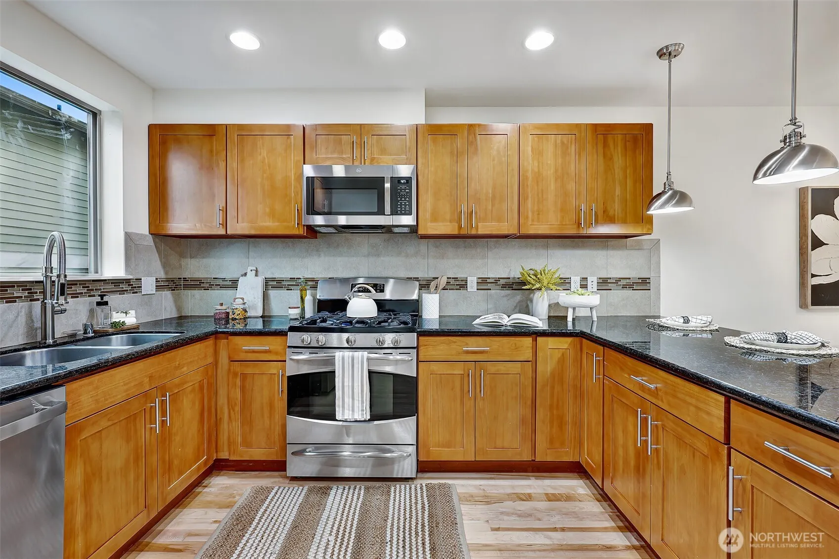 3437 14th Avenue W #A, Seattle, WA 98119