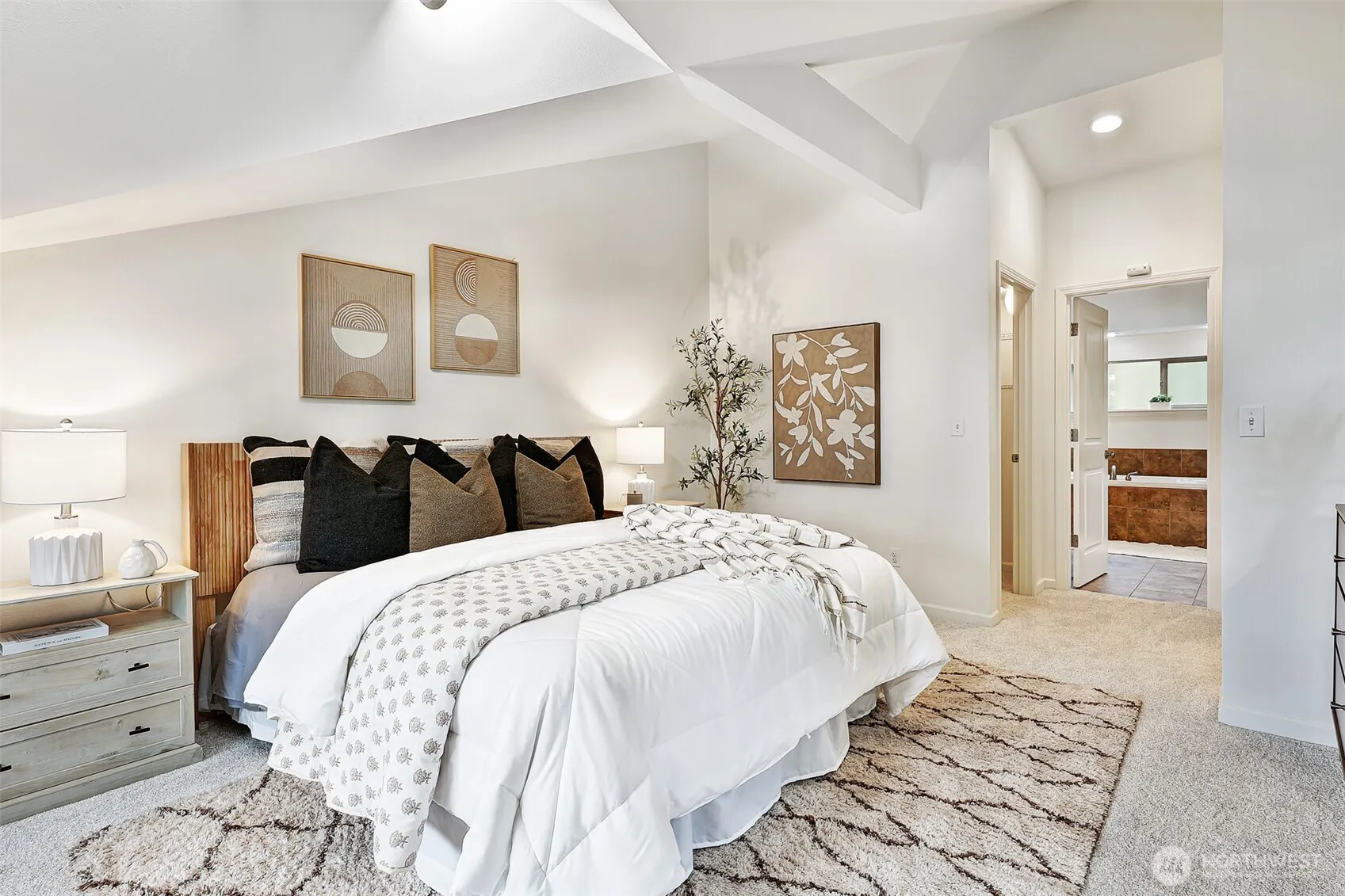 3437 14th Avenue W #A, Seattle, WA 98119