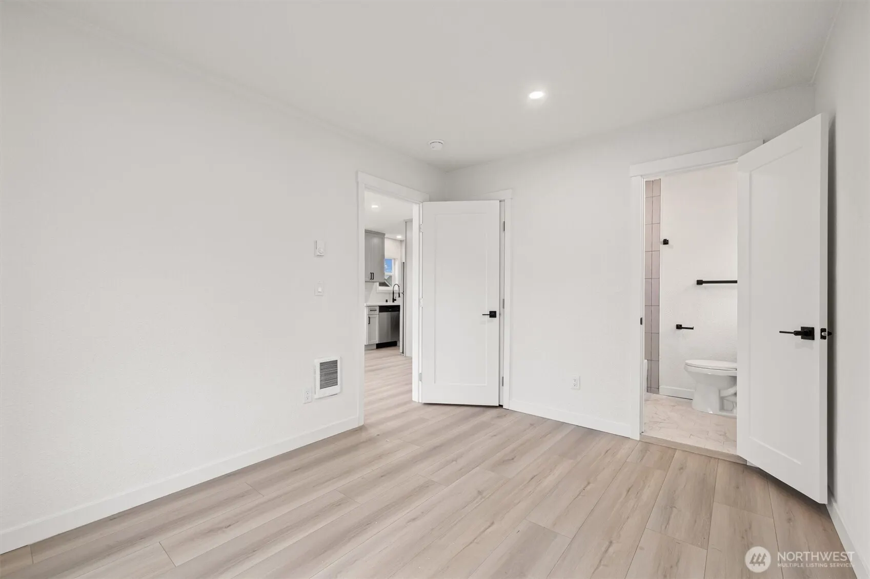 1310 & 1314 N 3rd Street , Renton, WA 98057