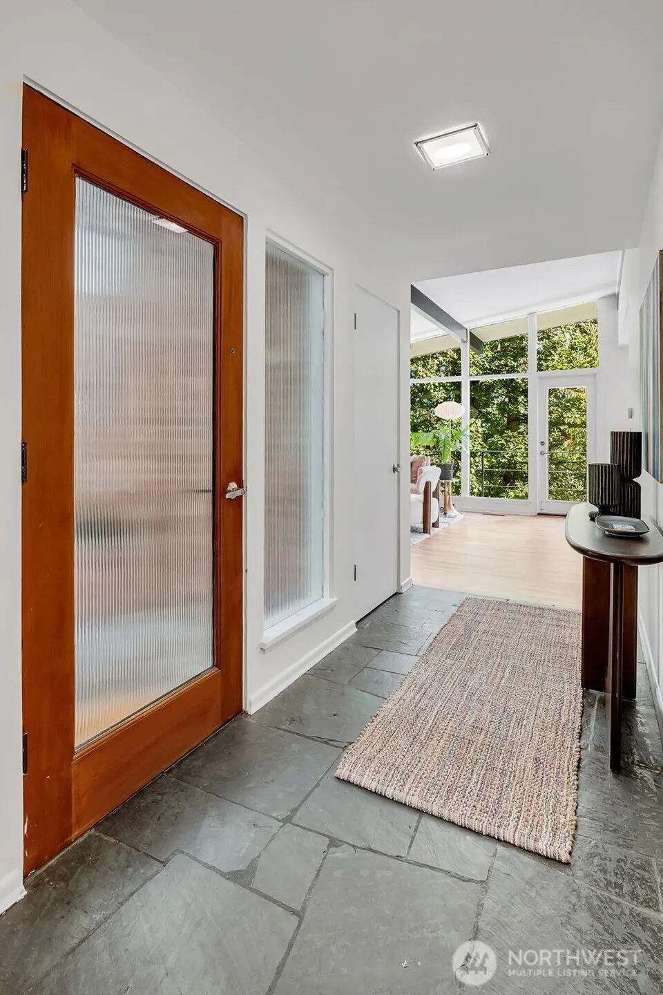 16256 8th Avenue SW, Seattle, WA 98166