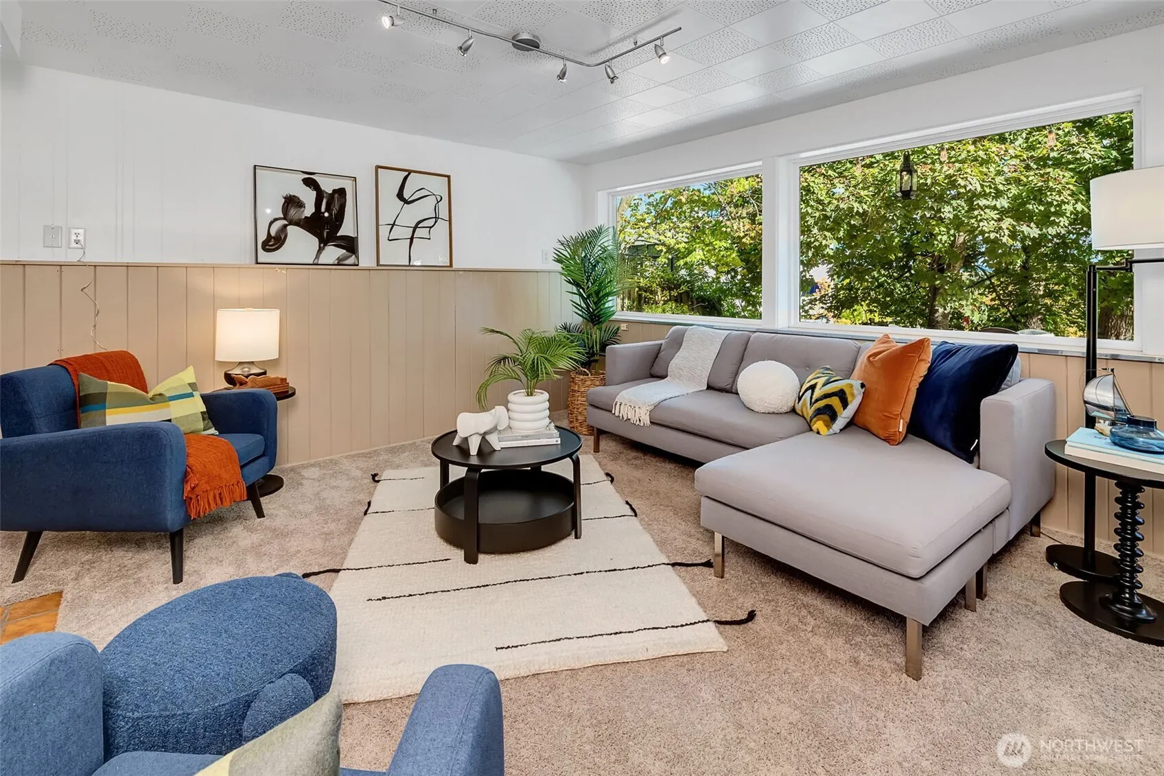 16256 8th Avenue SW, Seattle, WA 98166