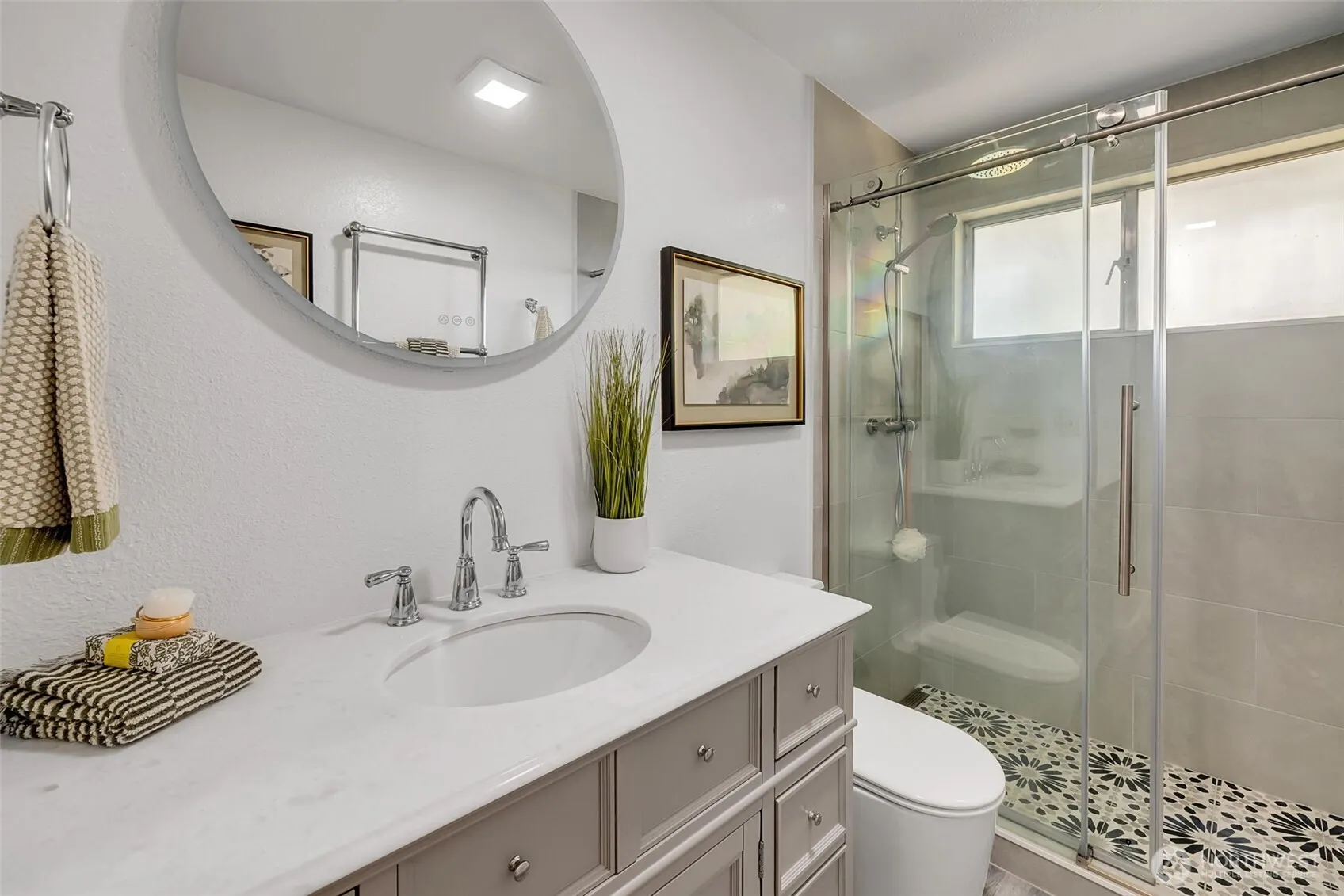 16256 8th Avenue SW, Seattle, WA 98166
