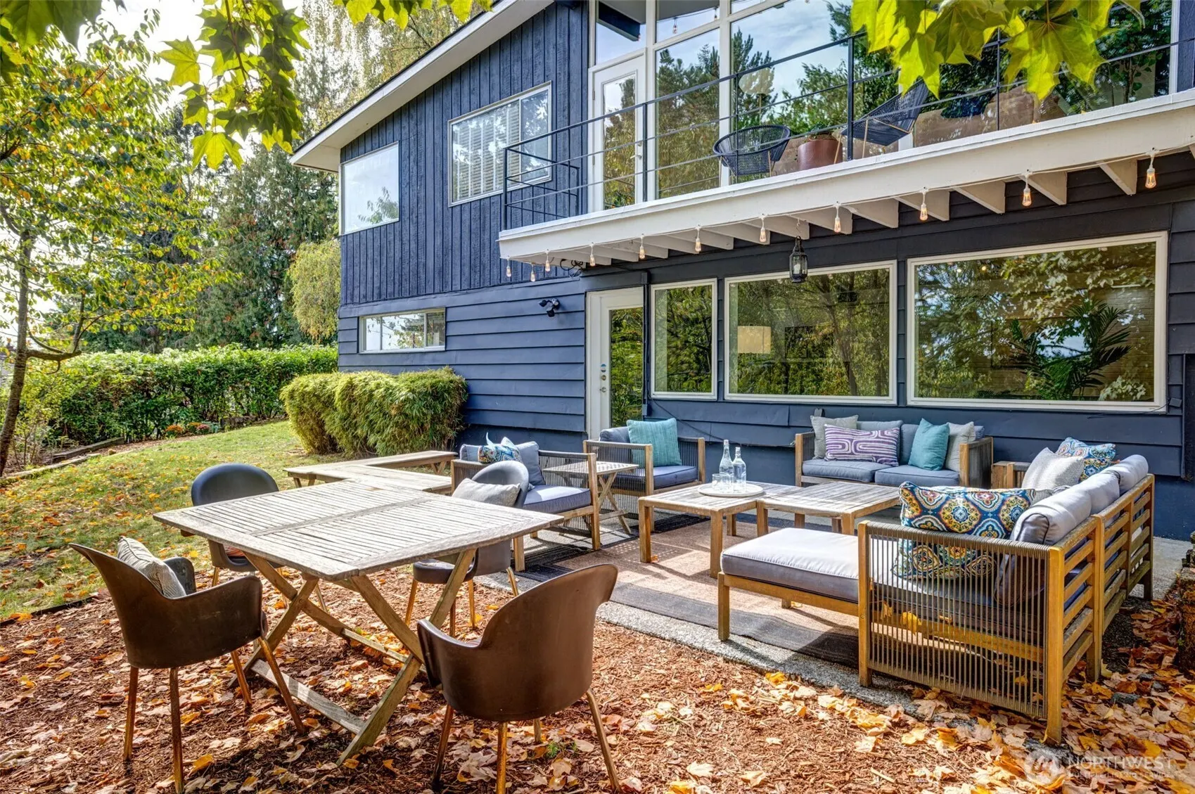 16256 8th Avenue SW, Seattle, WA 98166