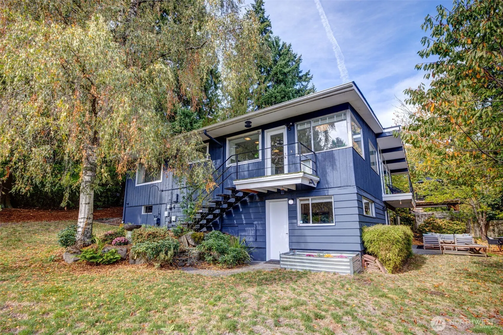 16256 8th Avenue SW, Seattle, WA 98166