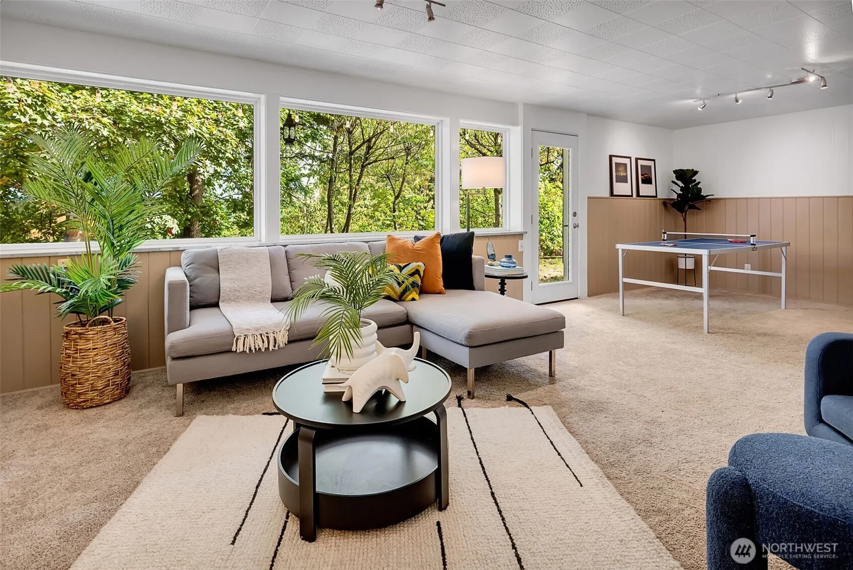 16256 8th Avenue SW, Seattle, WA 98166
