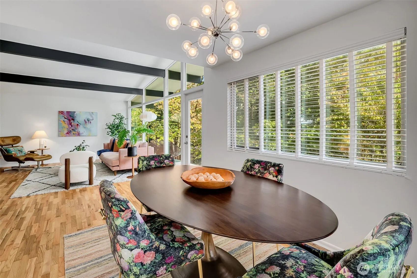 16256 8th Avenue SW, Seattle, WA 98166