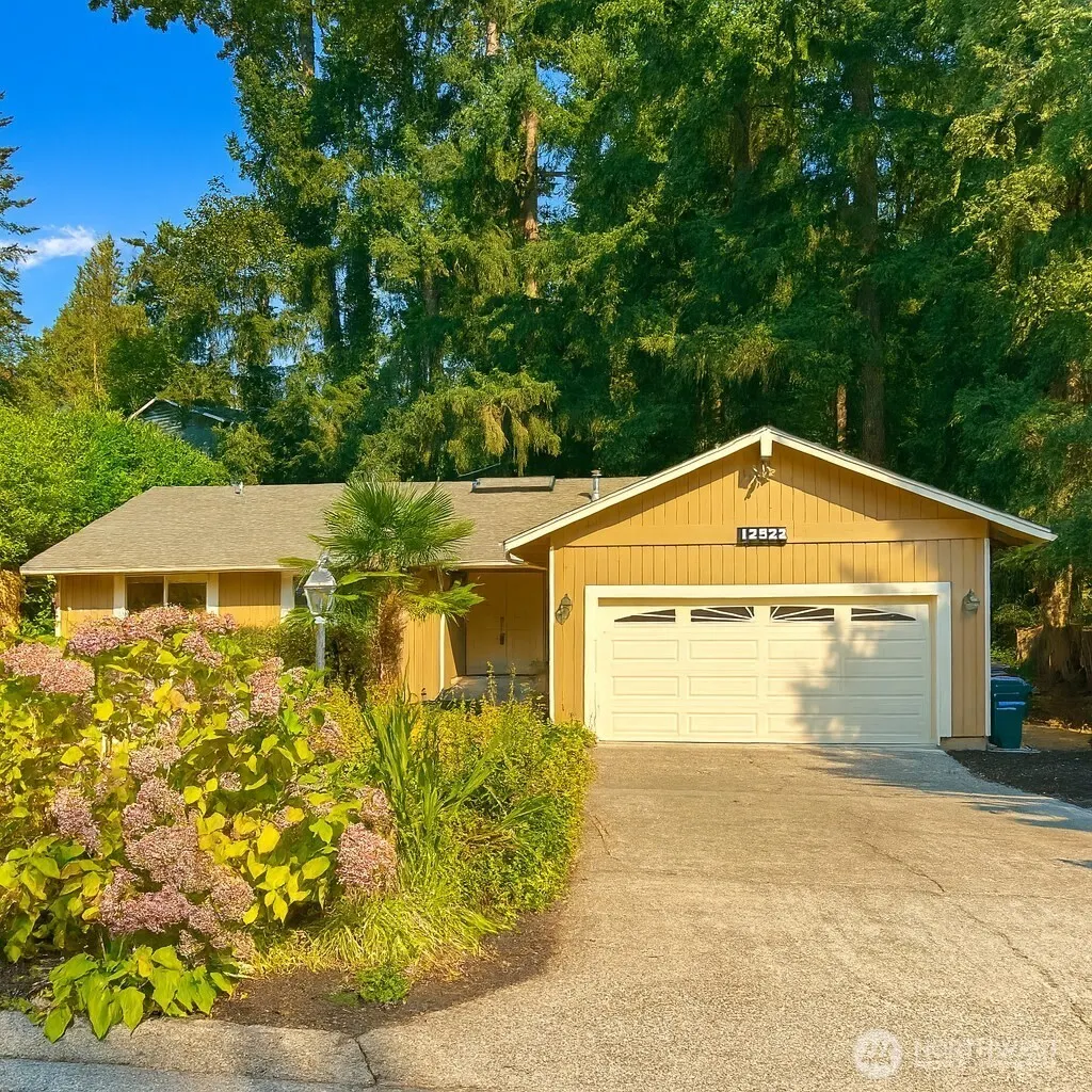 12522 NE 138th Pl , Kirkland, WA 98034