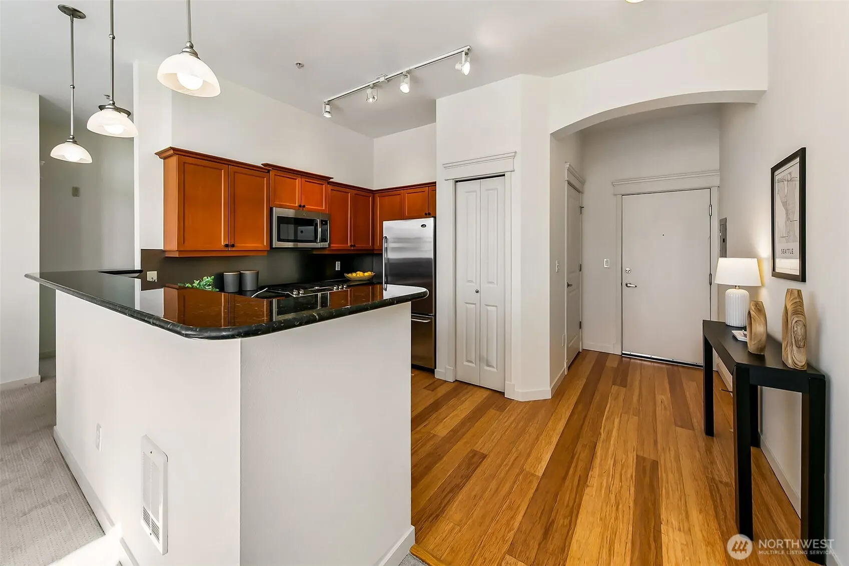 530 4th Avenue W #502, Seattle, WA 98119