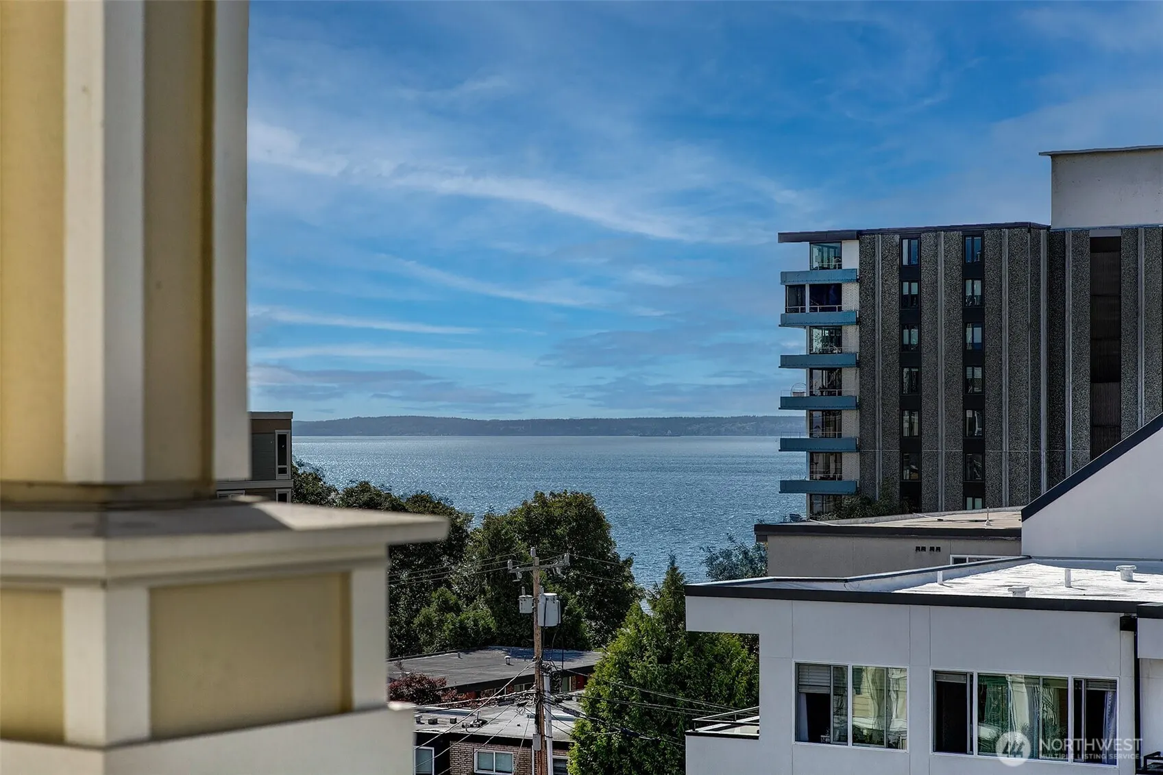 530 4th Avenue W #502, Seattle, WA 98119