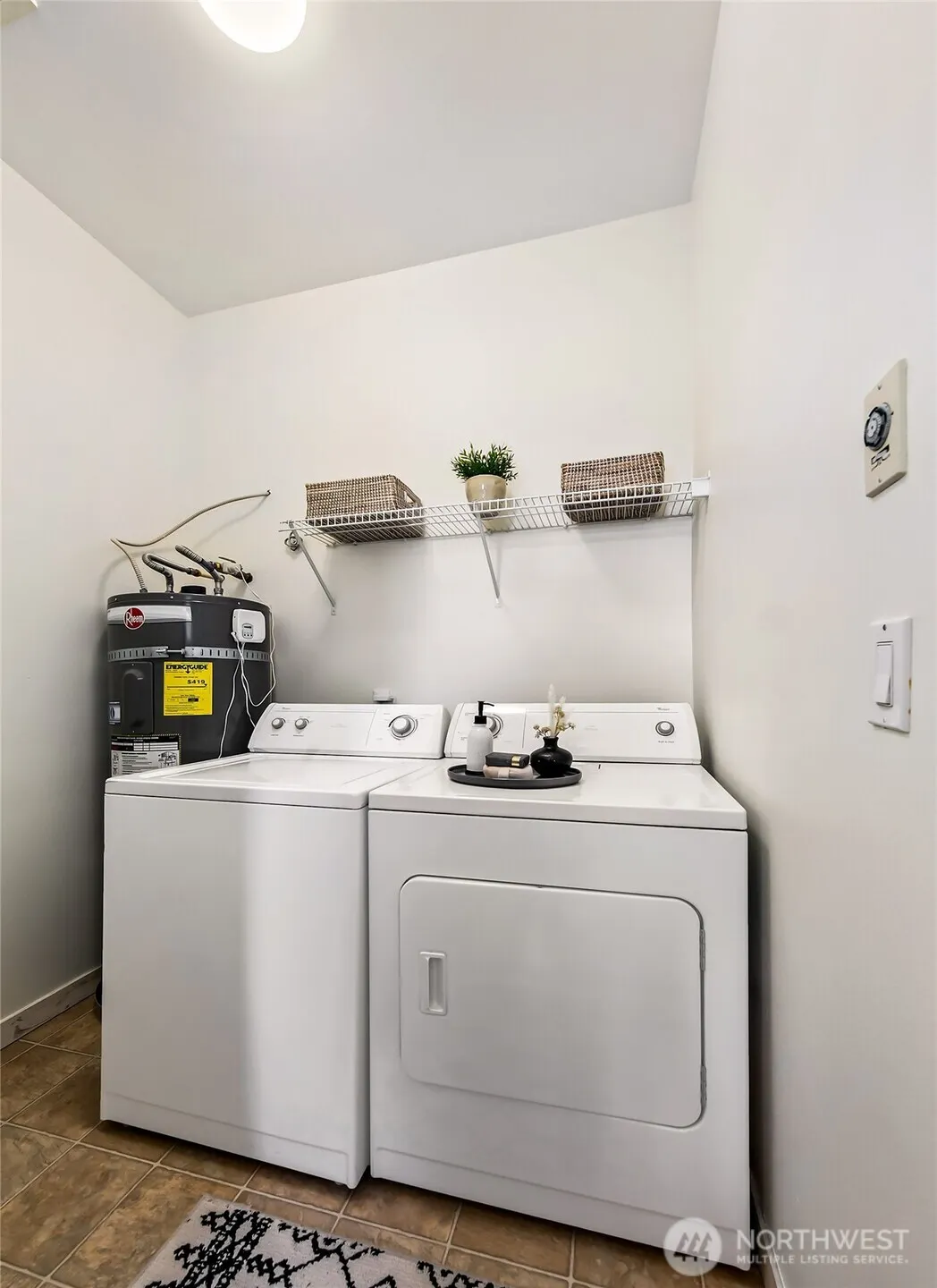 530 4th Avenue W #502, Seattle, WA 98119