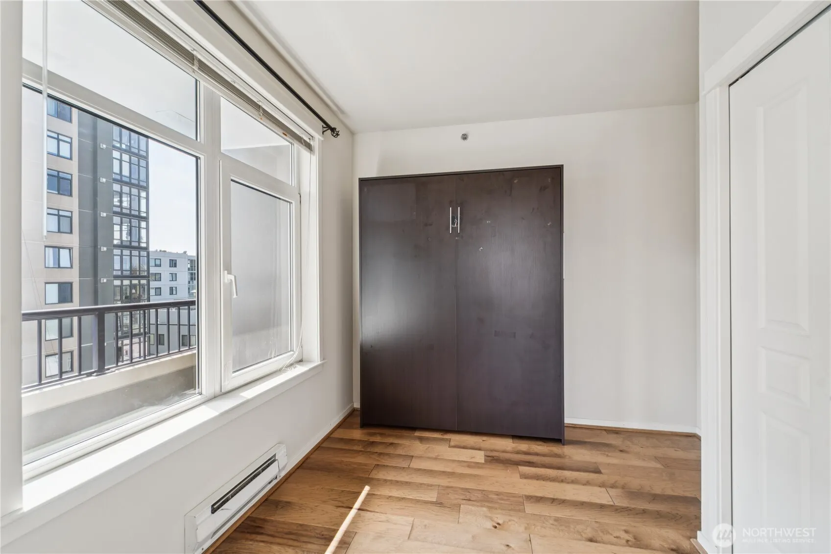 2801 1st Avenue #806, Seattle, WA 98121