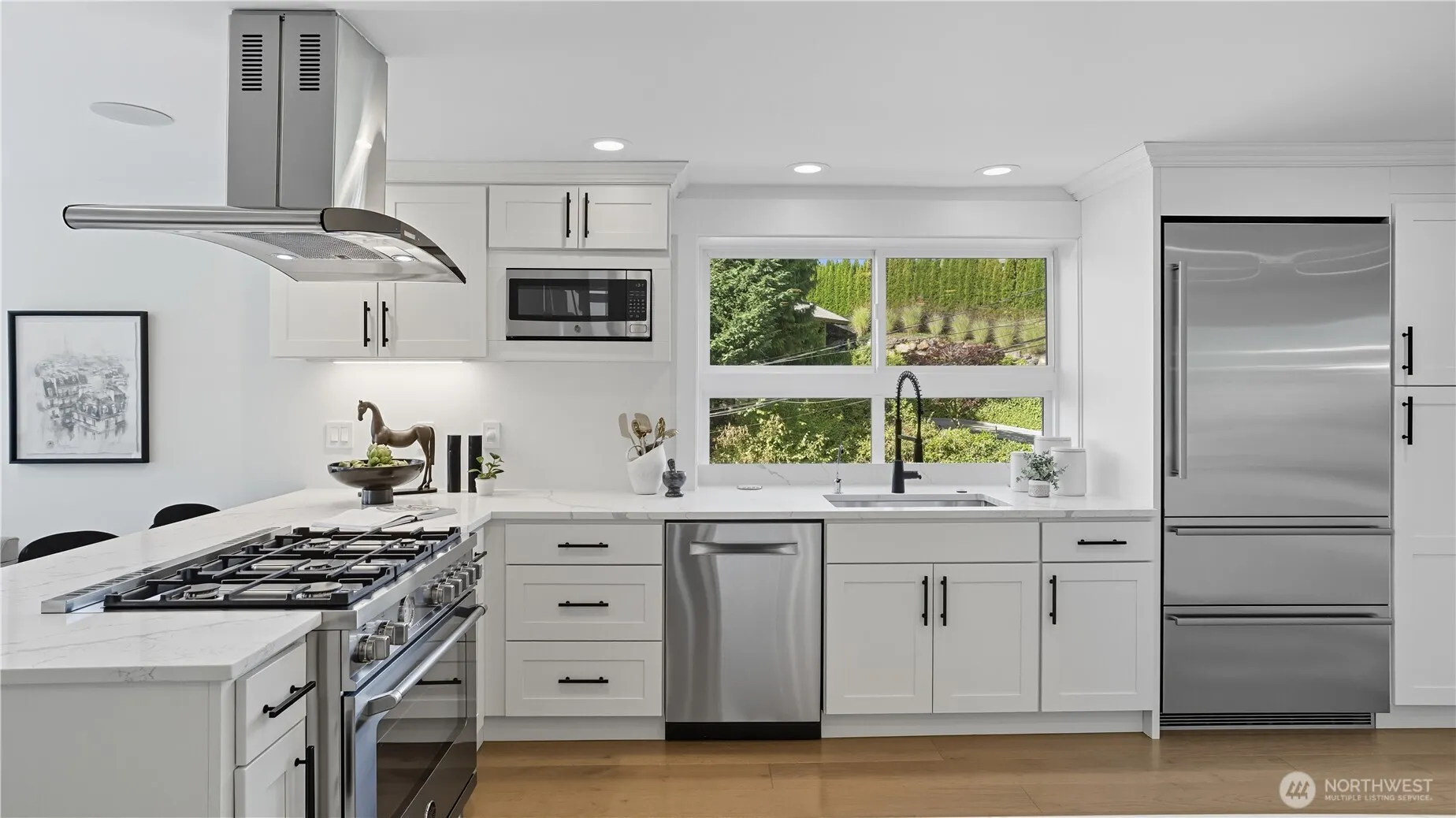 4527 W Raye Street , Seattle, WA 98199