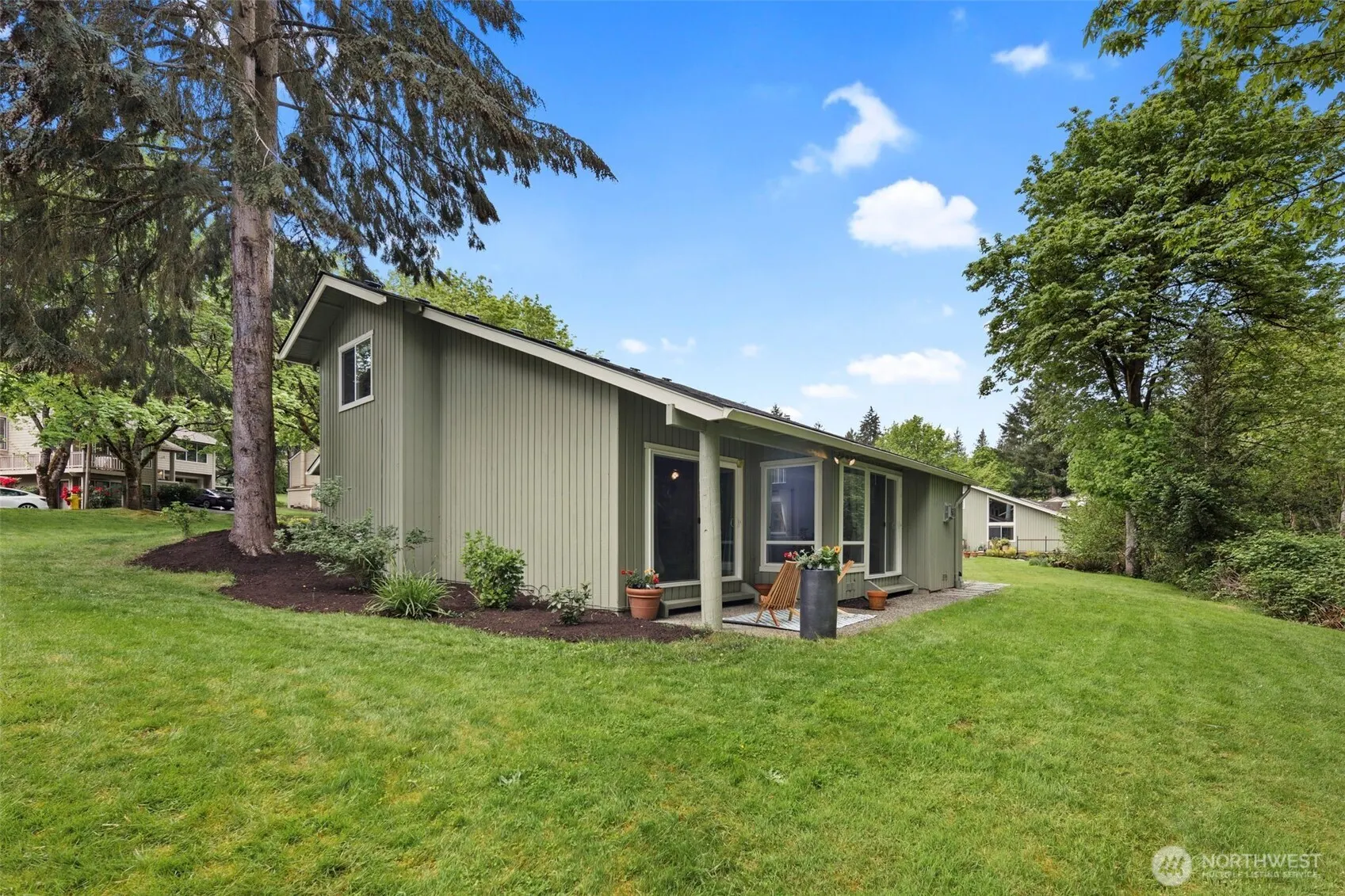 6540 159th Avenue NE, Redmond, WA 98052