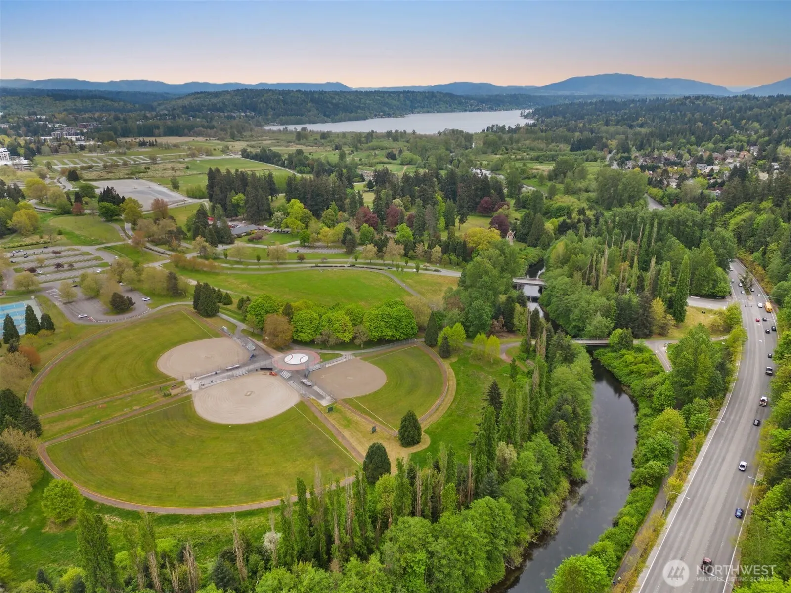 6540 159th Avenue NE, Redmond, WA 98052