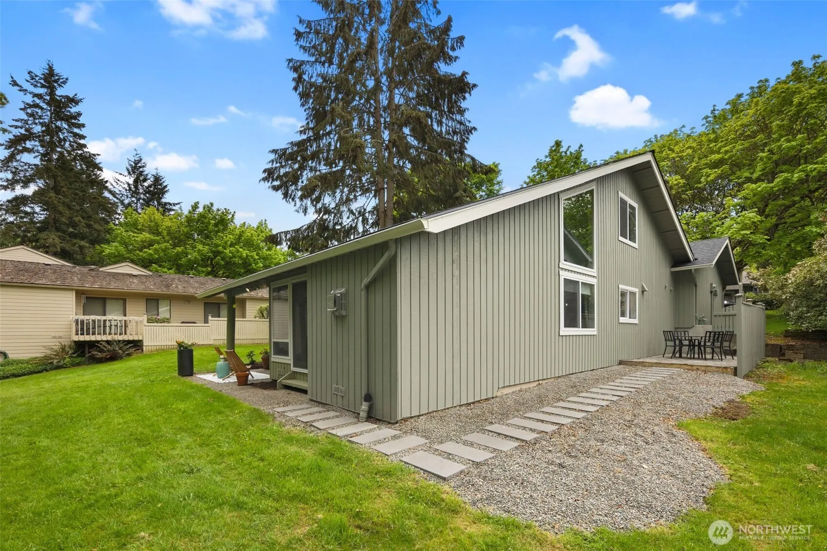 6540 159th Avenue NE, Redmond, WA 98052