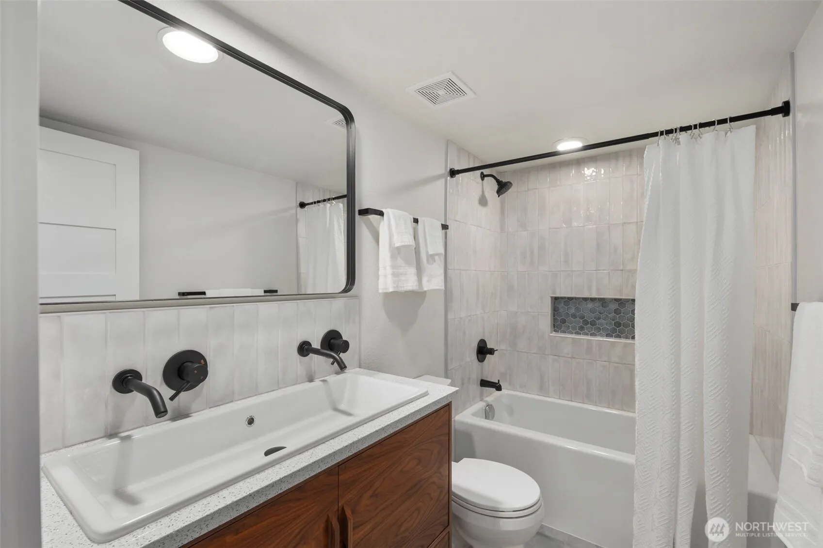 6540 159th Avenue NE, Redmond, WA 98052