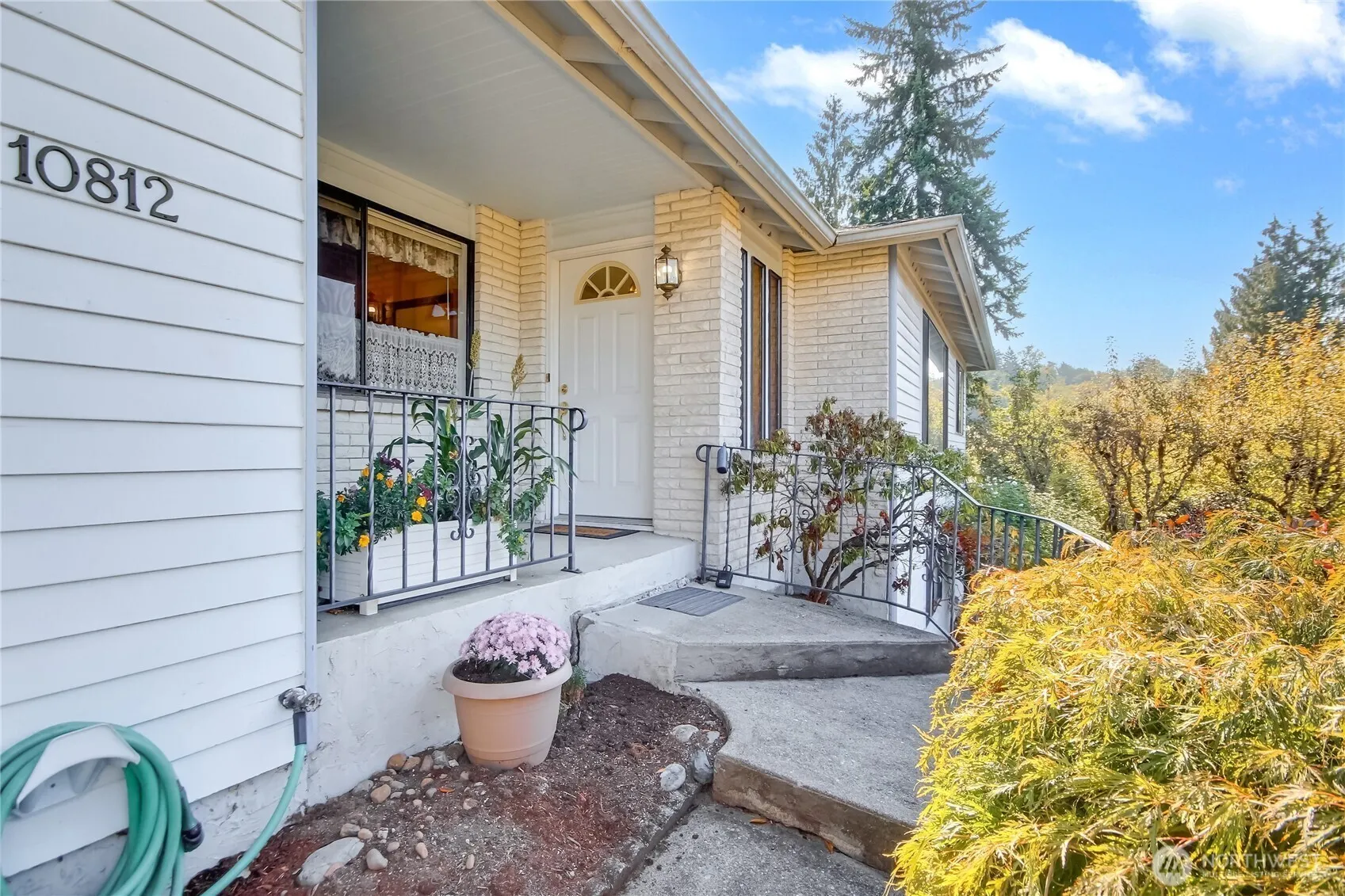 10812 101st Avenue NE, Kirkland, WA 98033