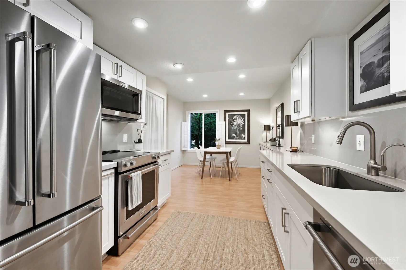 13730 15th Avenue NE #E204, Seattle, WA 98125
