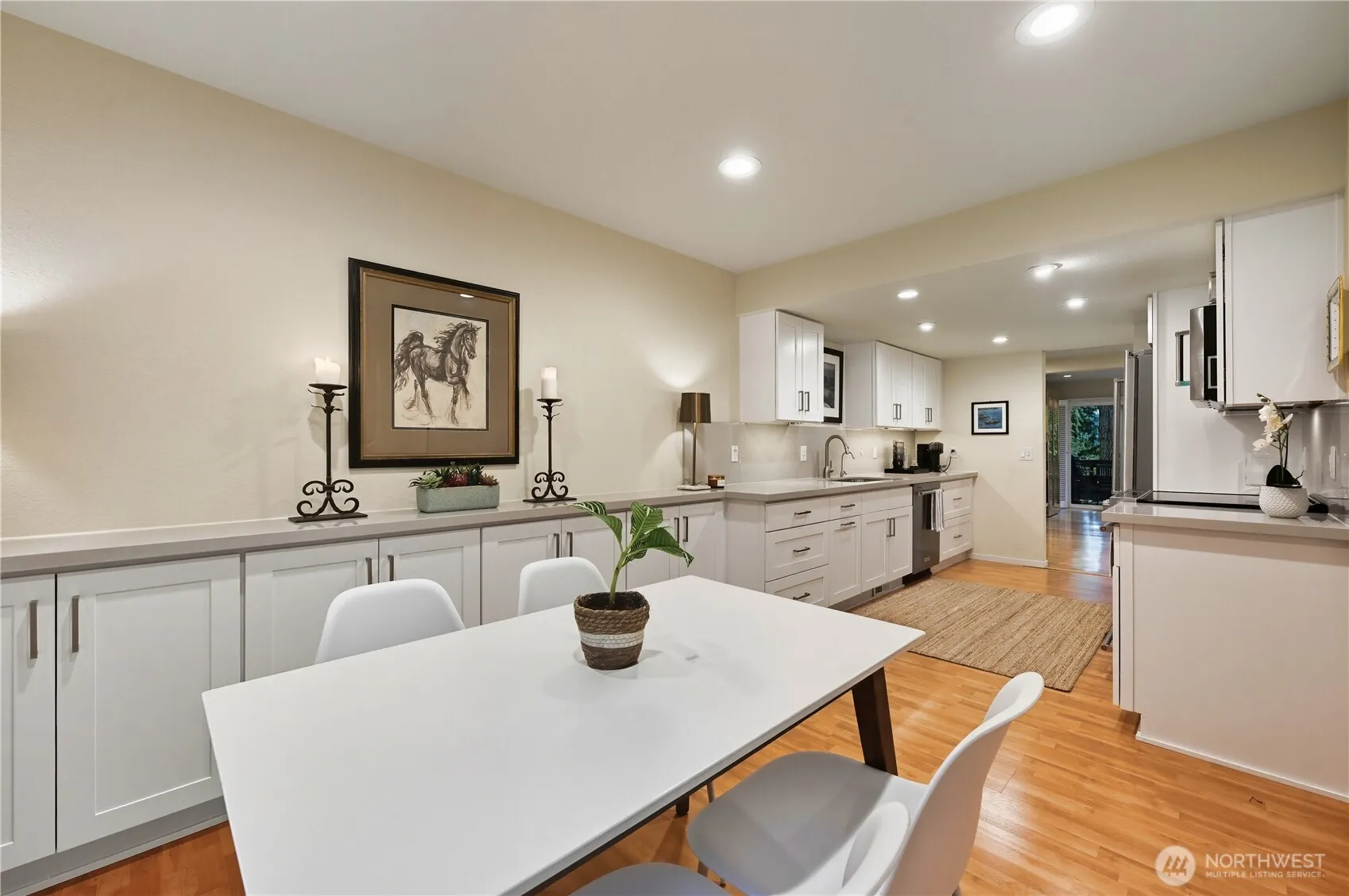 13730 15th Avenue NE #E204, Seattle, WA 98125