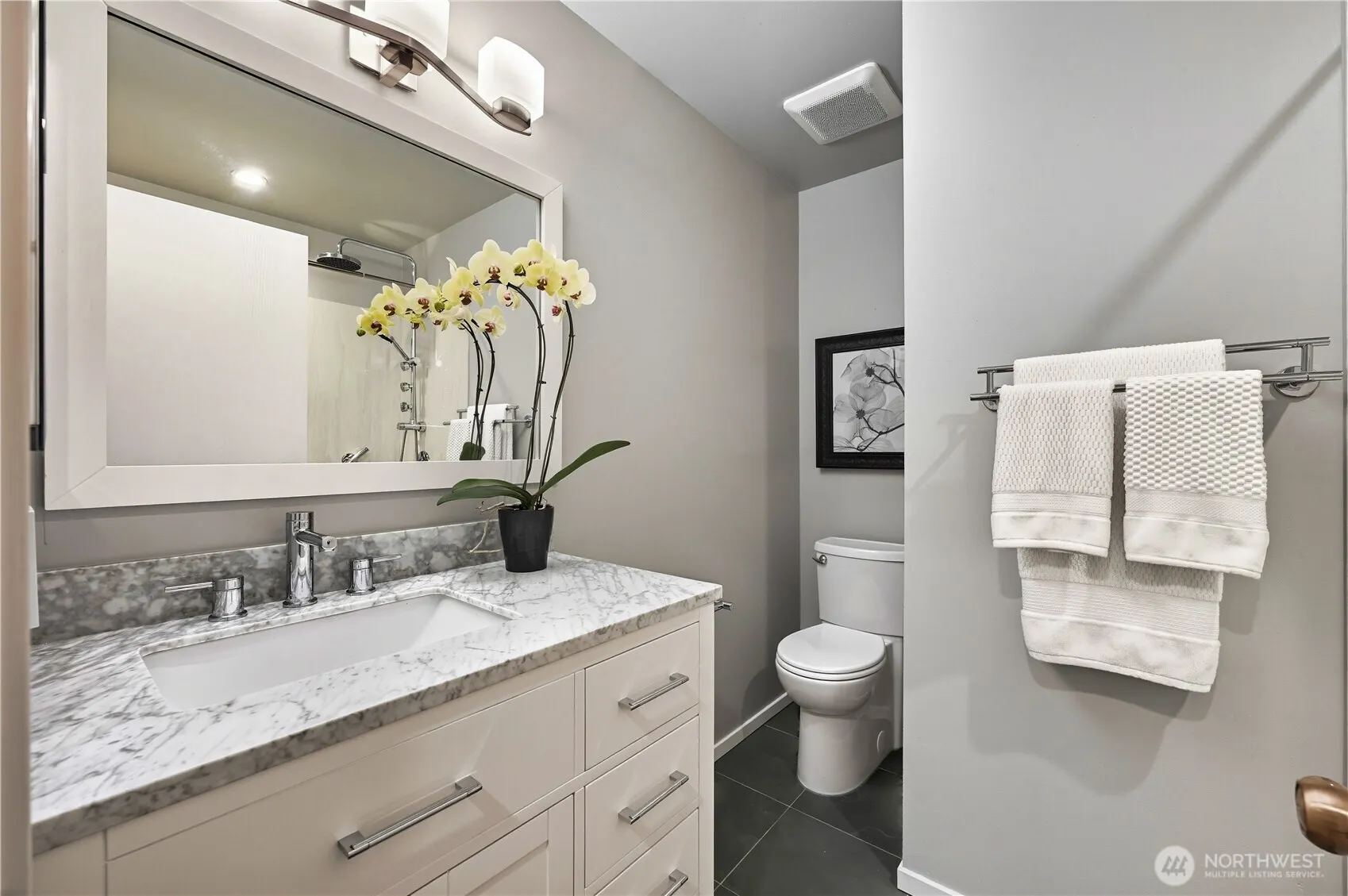 13730 15th Avenue NE #E204, Seattle, WA 98125