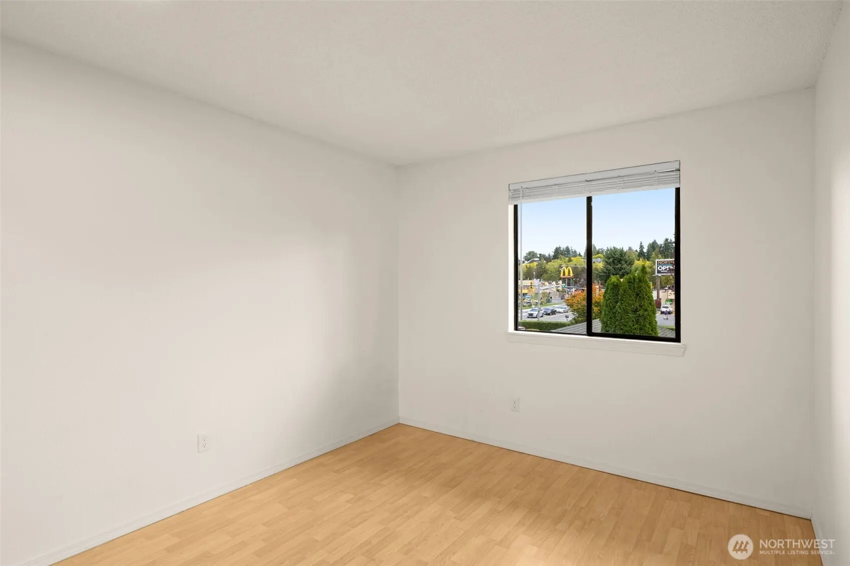 14331 124th Street NE #C40, Kirkland, WA 98034