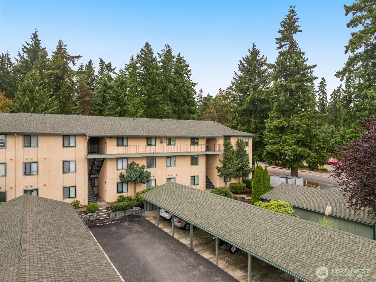 14331 124th Street NE #C40, Kirkland, WA 98034