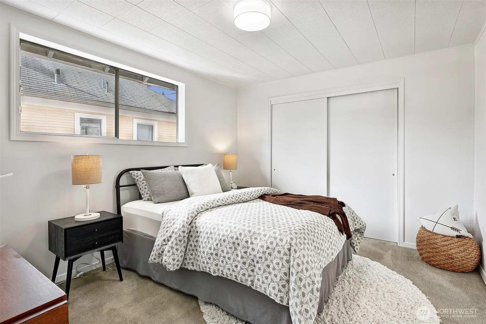 1027 NW 65th Street , Seattle, WA 98117