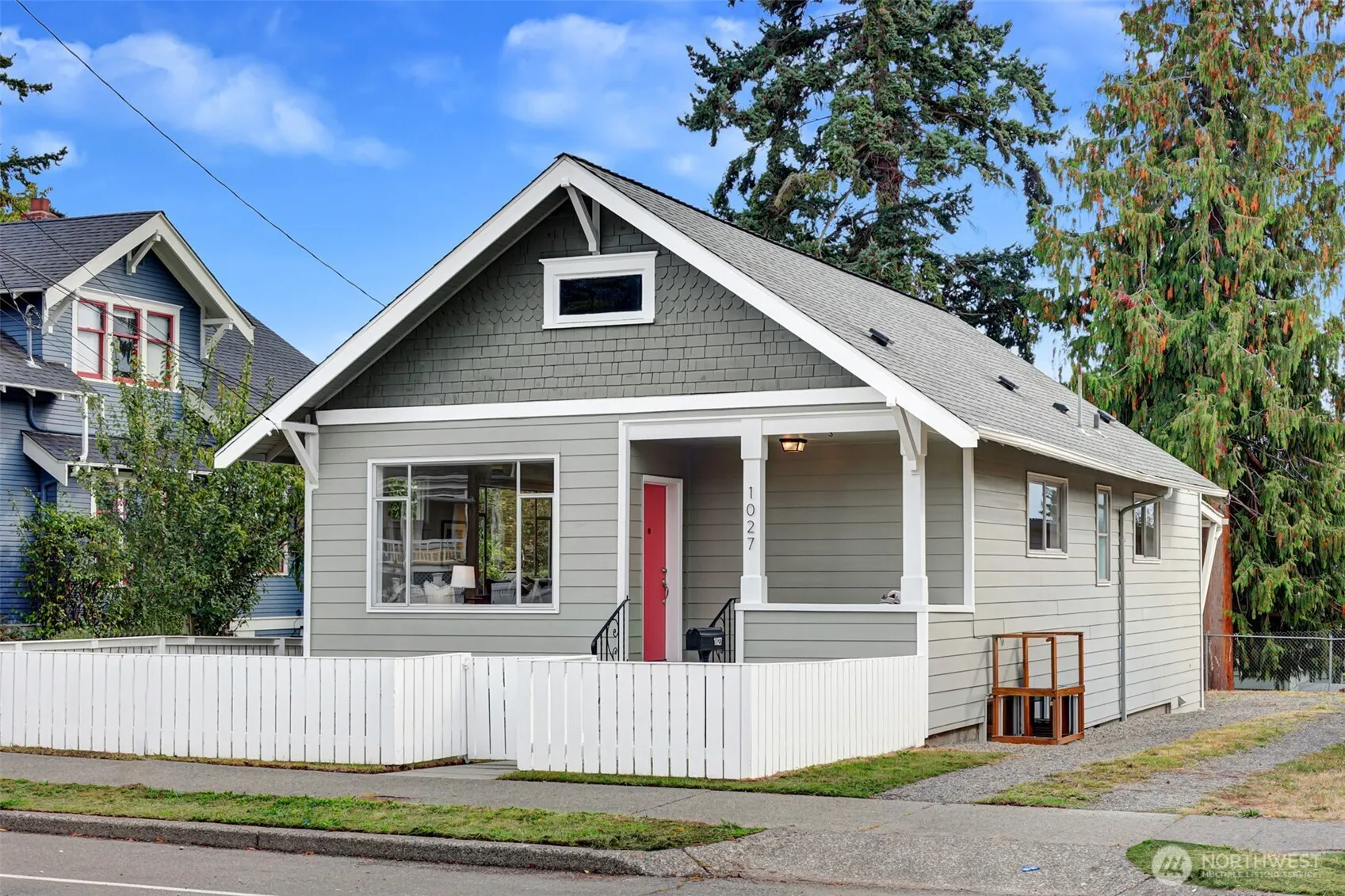 1027 NW 65th Street , Seattle, WA 98117