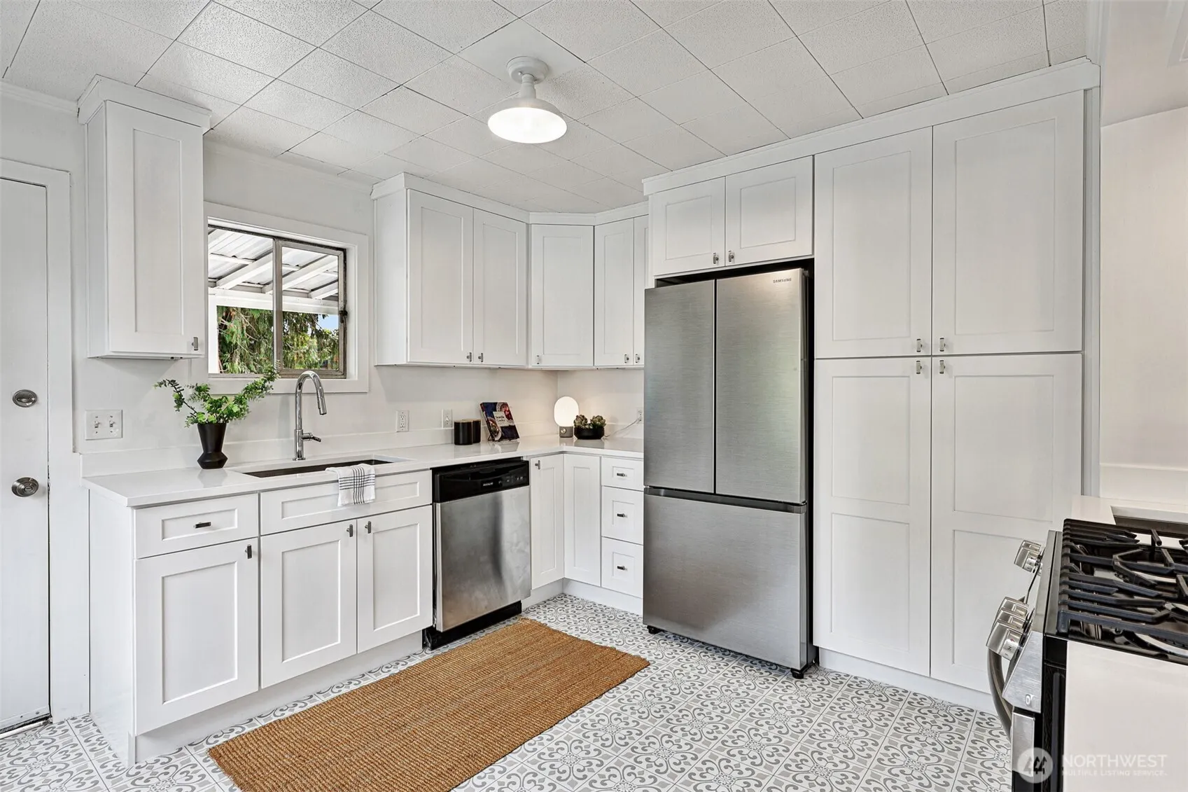 1027 NW 65th Street , Seattle, WA 98117