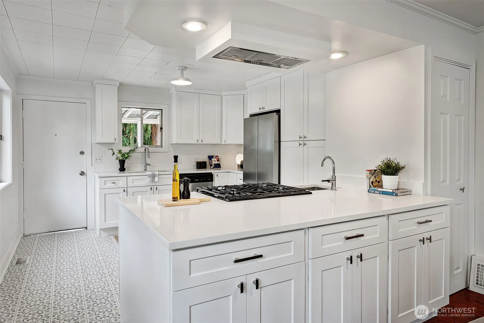 1027 NW 65th Street , Seattle, WA 98117