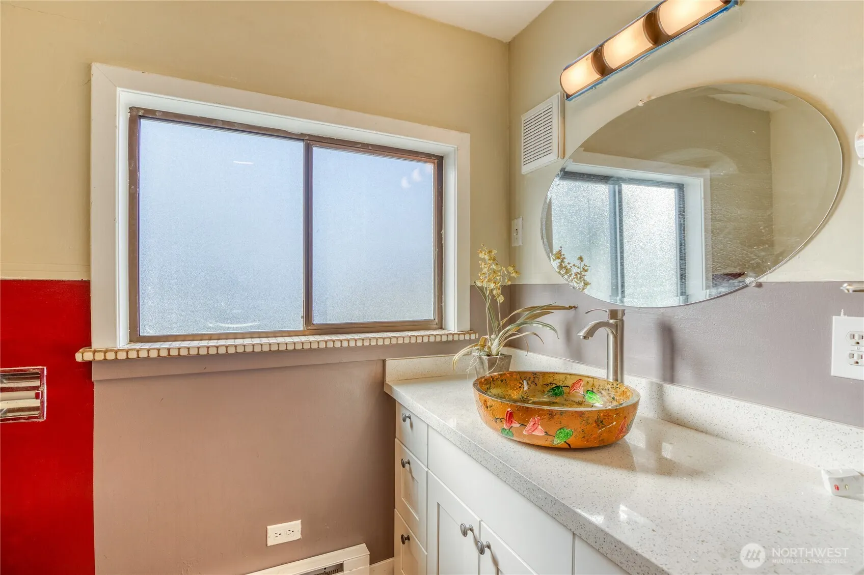 10006 Rainier Avenue S, Seattle, WA 98178-2547