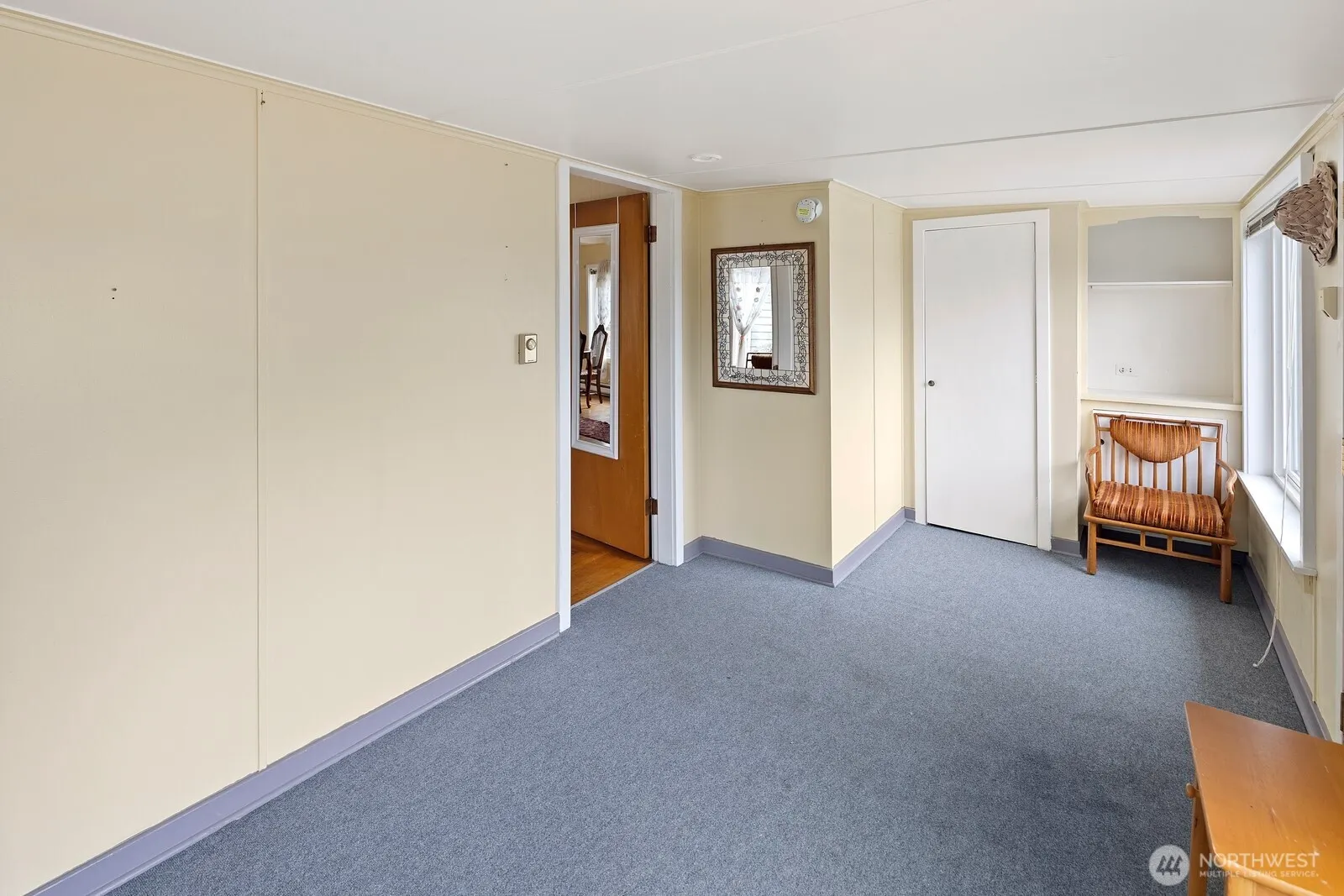10006 Rainier Avenue S, Seattle, WA 98178-2547