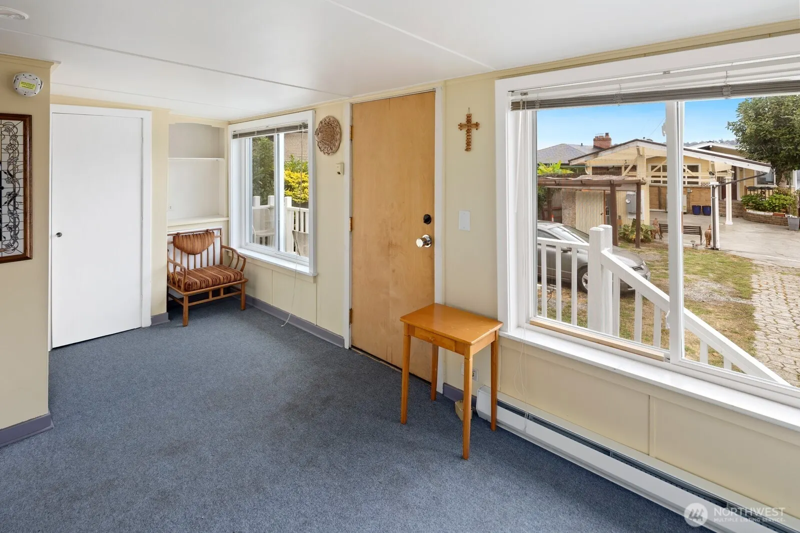 10008 Rainier Avenue S, Seattle, WA 98178-2547