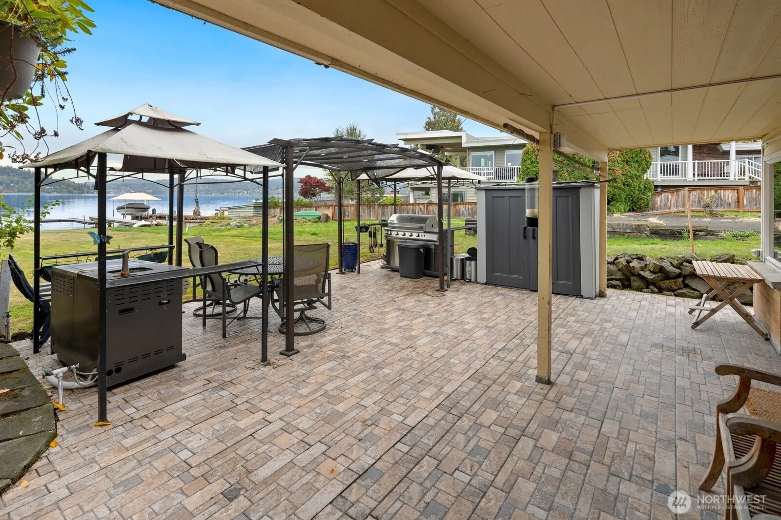 10008 Rainier Avenue S, Seattle, WA 98178-2547