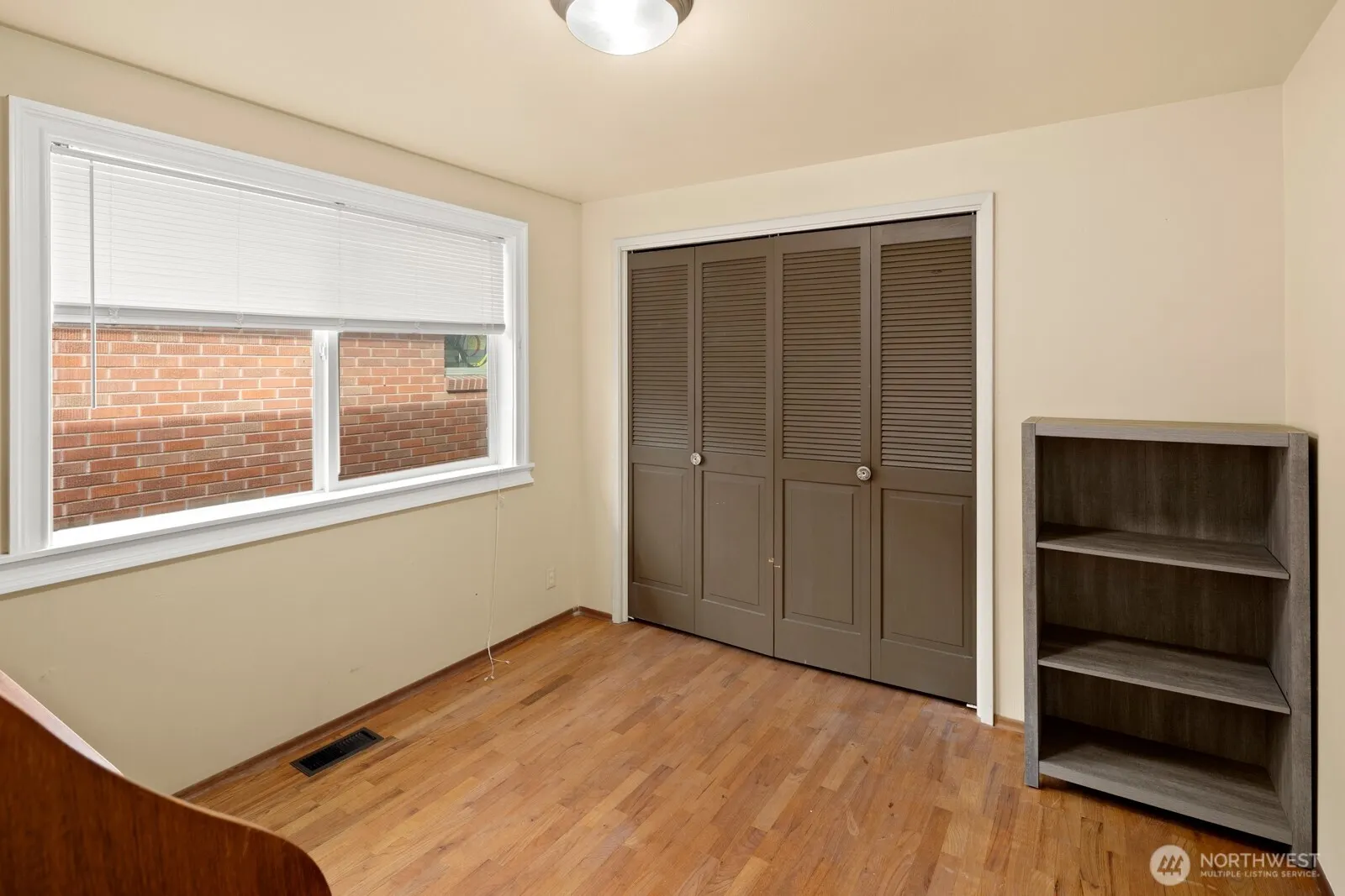 10008 Rainier Avenue S, Seattle, WA 98178-2547