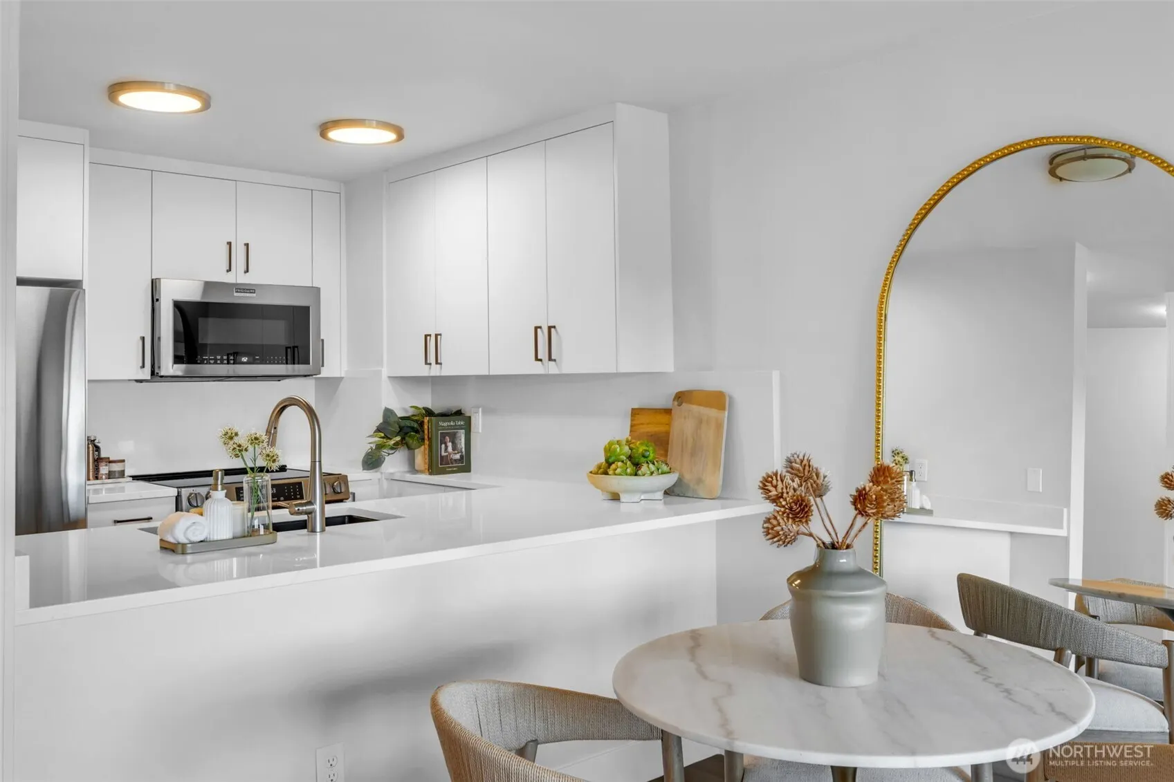 3401 Wallingford Avenue N #405, Seattle, WA 98103-9047