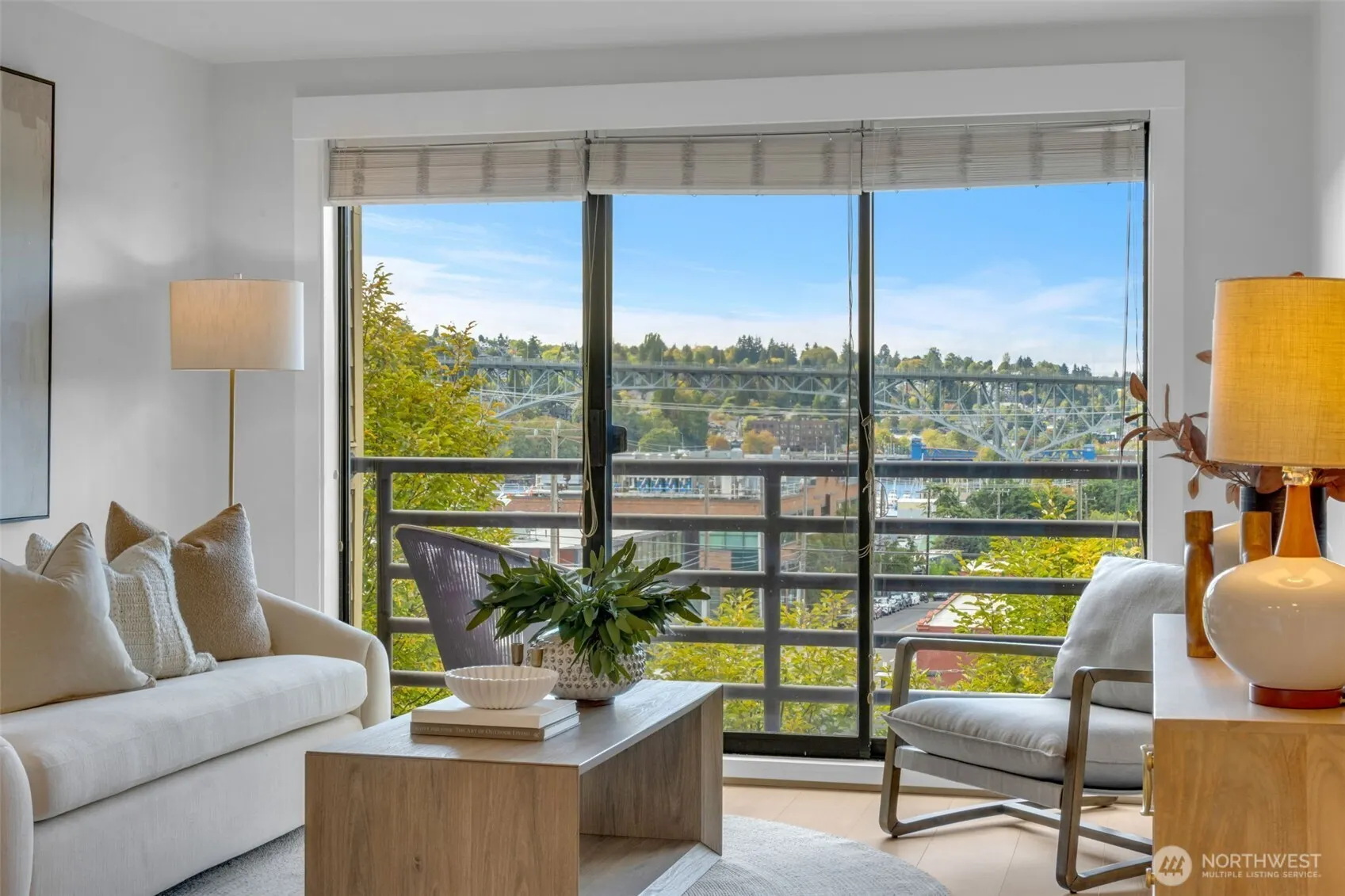 3401 Wallingford Avenue N #405, Seattle, WA 98103-9047
