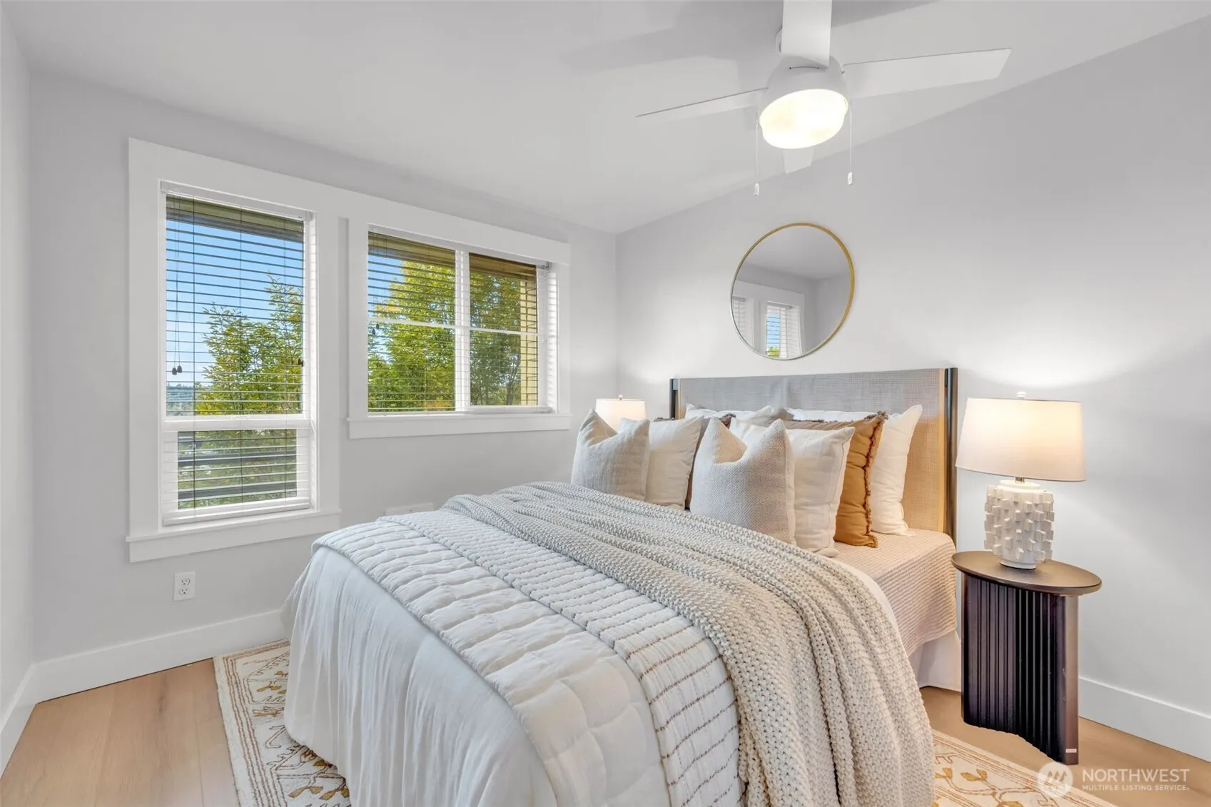 3401 Wallingford Avenue N #405, Seattle, WA 98103-9047